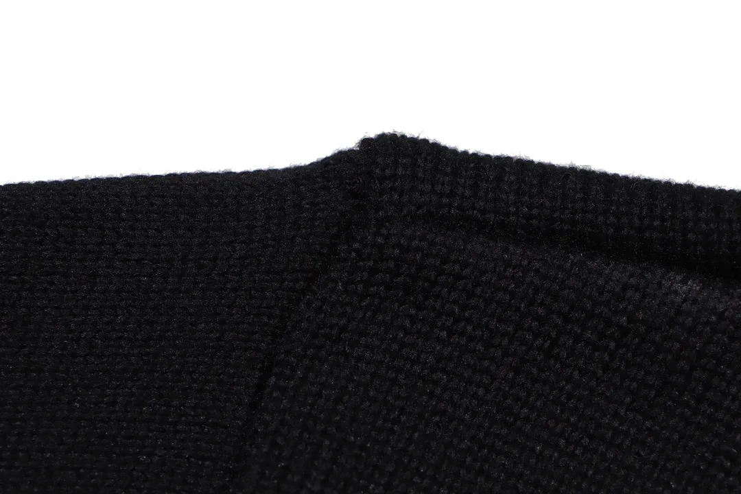 P280 AMIRI 2024 new sweater, logo embroidery on the chest 1:1 Color: Pearl White, Black Size: S M L XL XXL
