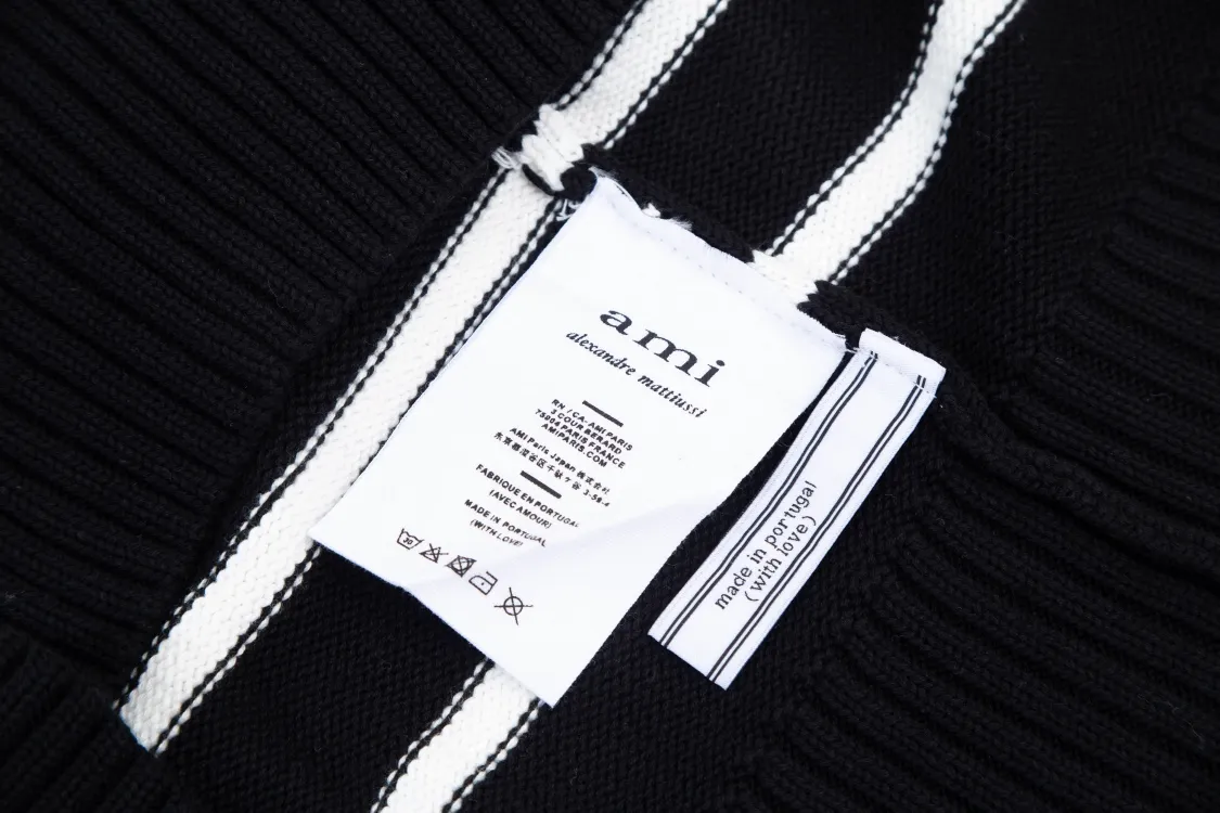 CYA63# AMI Paris 22 autumn and winter new Ami de Coeur love striped classic turtleneck sweater for men and women Color: black white Size: S-XL