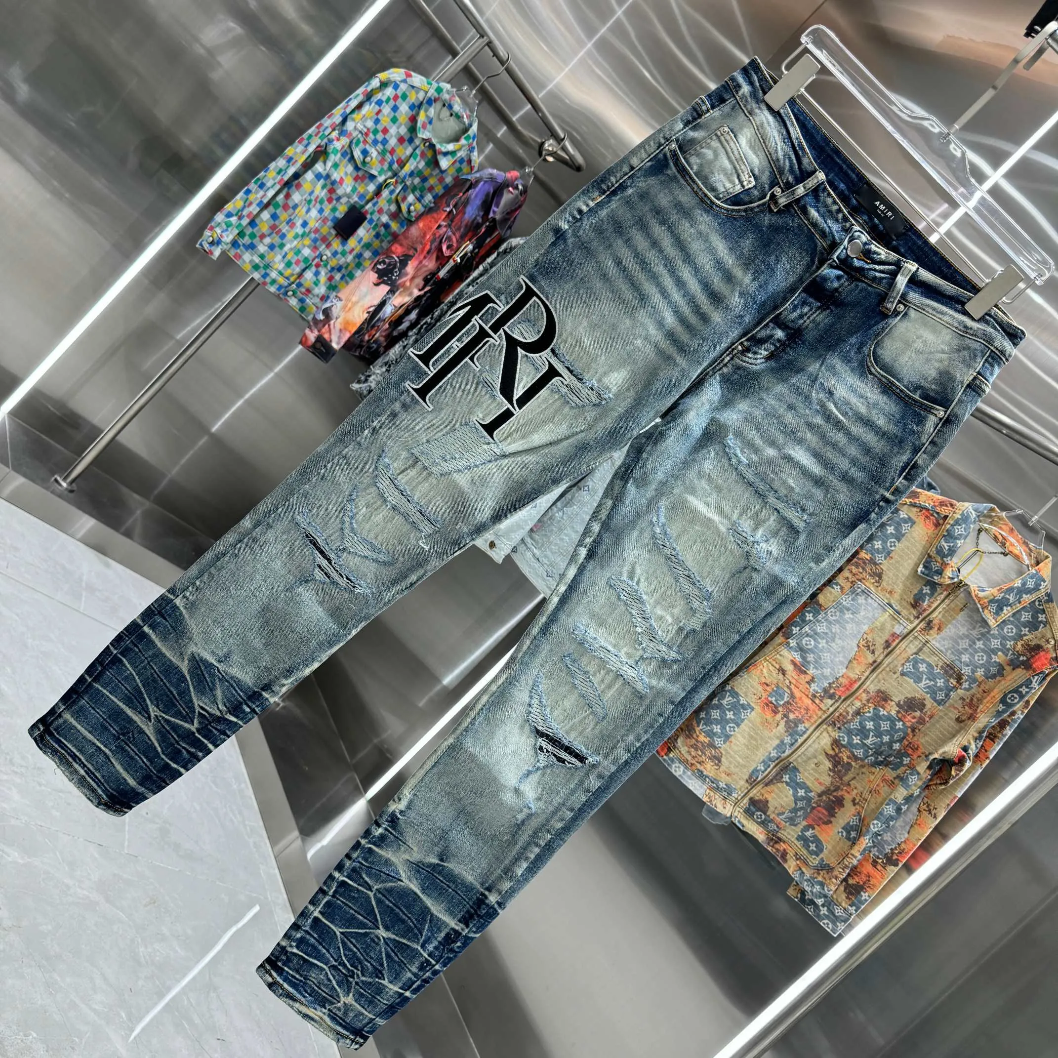 P280 Amiri ripped letter embroidery craft street fashion slim fit stretch jeans color blue size 30 32 34 36 38