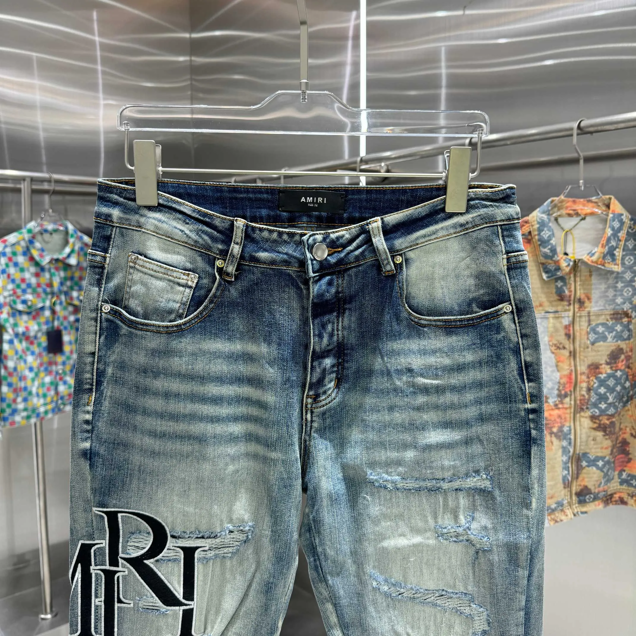 P280 Amiri ripped letter embroidery craft street fashion slim fit stretch jeans color blue size 30 32 34 36 38