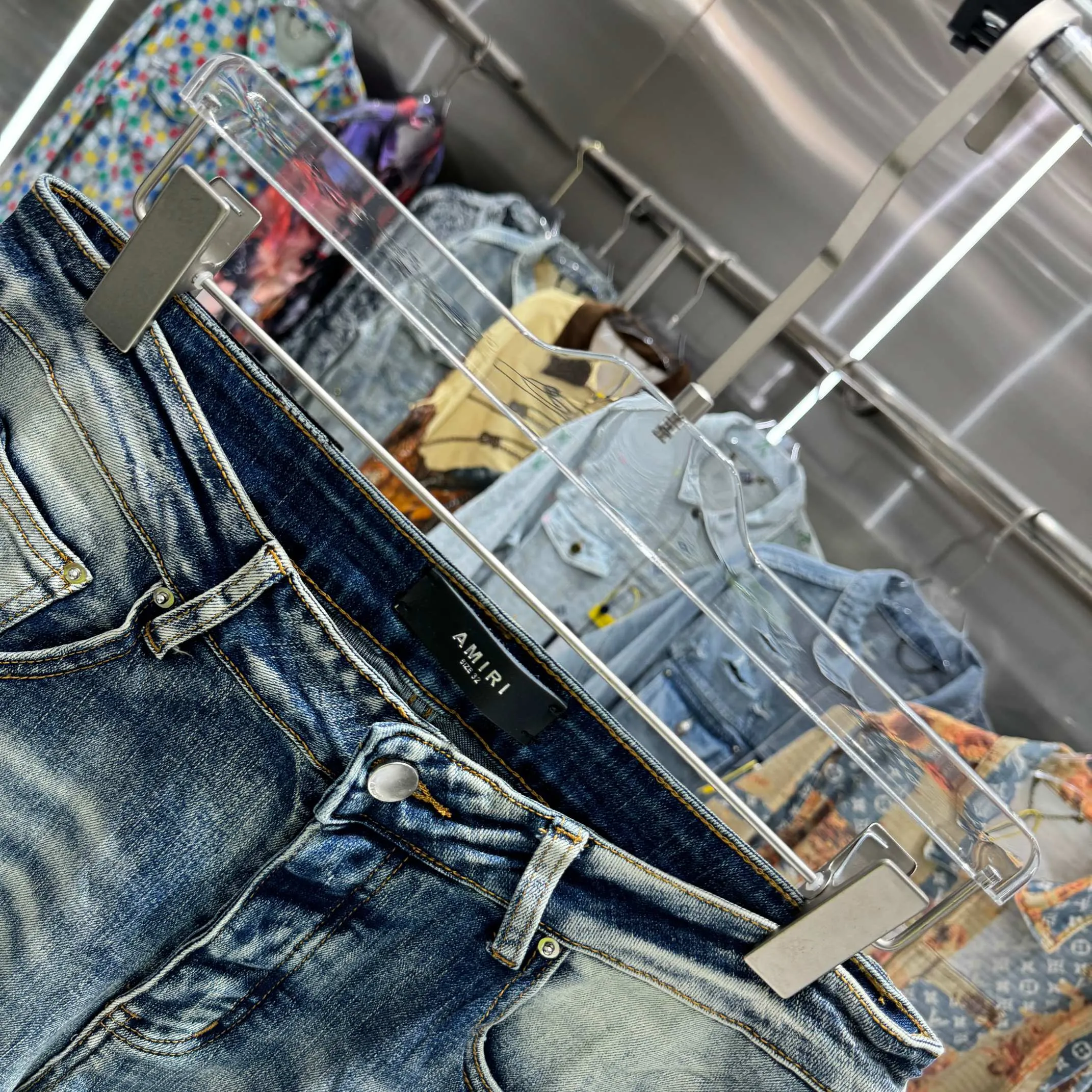 P280 Amiri ripped letter embroidery craft street fashion slim fit stretch jeans color blue size 30 32 34 36 38