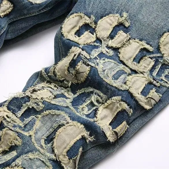 #M13 P168💰 Heavyweight AMIRI MX1 💎High Street Jeans Slim Fit Stretch Washed Knife Cut Hole Trousers FOG High Street Men's Fashion AMIRI Embroidered Patch Jeans amiri is transliterated as Emil, which is the name of the founder. Mike Amiri, the founder of amiri, grew up in Los Angeles, USA, and was influenced by local street culture and Punk Rock since he was a child. Due to his influence, he founded the amiri brand named after himself. A variety of trendy clothing meets the needs of different fashion players. Amiri clothing has novel and unique styles and is a well-known street brand in the United States. The styles and styles of many clothes are loved by many street photographers. The various clothing styles meet the dressing needs of different people, show their unique temperament, and show the trend of dressing. amiri's jeans are relatively famous. Not only do they have many styles, but the quality of the jeans is also very good. Many celebrities have also worn amiri brand jeans.  The jeans of the amiri brand break through the production process and cutting of the original jeans. The fabrics are relatively soft and comfortable, and are not as hard as some jeans, which can irritate the skin and cause the skin to bleed when worn. Los Angeles trendy brand Amiri's jeans are made with great detail from tailoring to texture, adding wrinkles, bullet holes, damage and other details to add to the trendiness of the jeans. You can choose the style that suits you according to your own needs. Only when you wear a suitable style can you have a certain sense of fashion.  In recent years, high street has become a word that appears more and more frequently in men's clothing. High street style has also become an important direction for everyone's matching. High street-related items basically cannot avoid oversize or drop-shoulder tops. The lower body is matched with trackpants or tight-fitting denim. Among them, in my opinion, the most representative one is perhaps annihilation. What I bring to you today is the MX1 patchwork denim worn by many Internet celebrities in Xiaohongshu. It is operated by a Ningbo washing factory. Front and back. The trousers have a beautiful fading color with cat whiskers. Full of high-end feel. Knee-part damage design with leather patchwork design. Already used as facade design. Leather waist nameplate. Customized crotch placket hardware. Engraving and molding. The focus of this style is not on washing, but on the shape and version of the damage. The secret lies in the craftsmanship of the master. The cost of hand-made products such as fraying, machining, knife cutting, etc. is far beyond comparison with assembly line products. Color: Picture color Size: 30-32-34-36