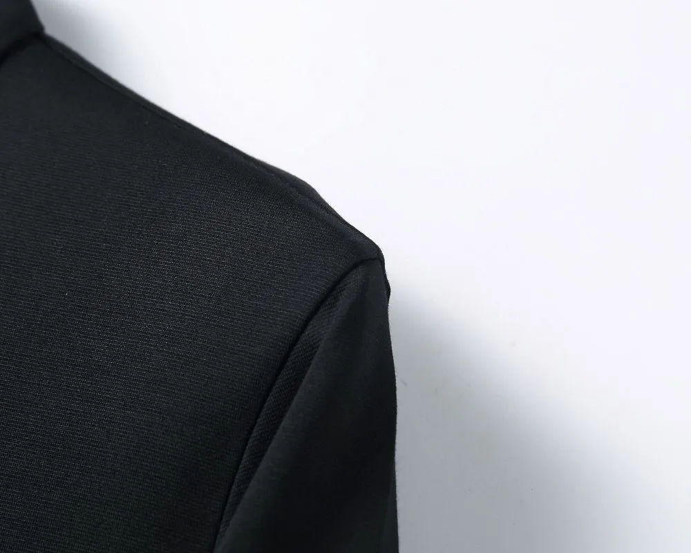 P210 AMI🔥The latest custom-made lapel long-sleeved T-shirt Polo has three-dimensional tailoring to meet the simple needs of commuters. The finished product has a good upper body effect, looks slim and is not picky about the figure. Customized imported fabrics, super cost-effective, factory straight hair, absolutely first-class and good quality. From selected fabrics to high-end exquisite workmanship... everything is impeccable. Only good craftsmanship and good fabrics can make you wear a good taste. Size: M-3XL