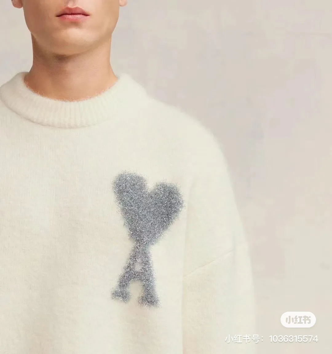 A8146# [Christmas Capsule Series] AMI Paris 2023 Autumn and Winter New Product Silver Big Heart Alpaca Blended Soft and Waxy Knitted Round Neck Sweater Oversize Version Same Style for Men and Women Color: Off-White Size: S-XL
