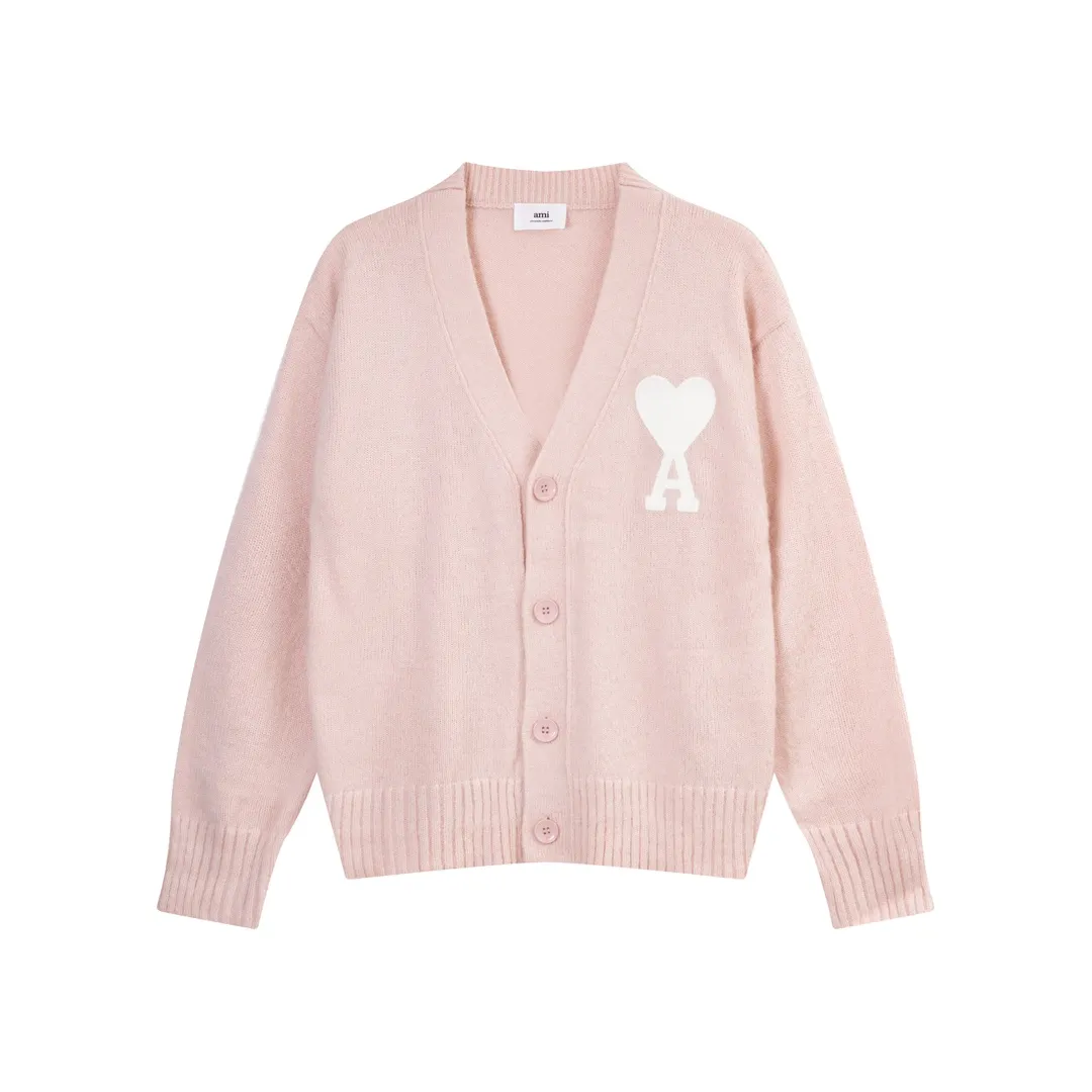 P200 A066# AMI Paris 2023 new white big love towel embroidered seahorse wool cardigan wool Oversize version, same style for men and women Color: sky blue tender pink Size: S-XL