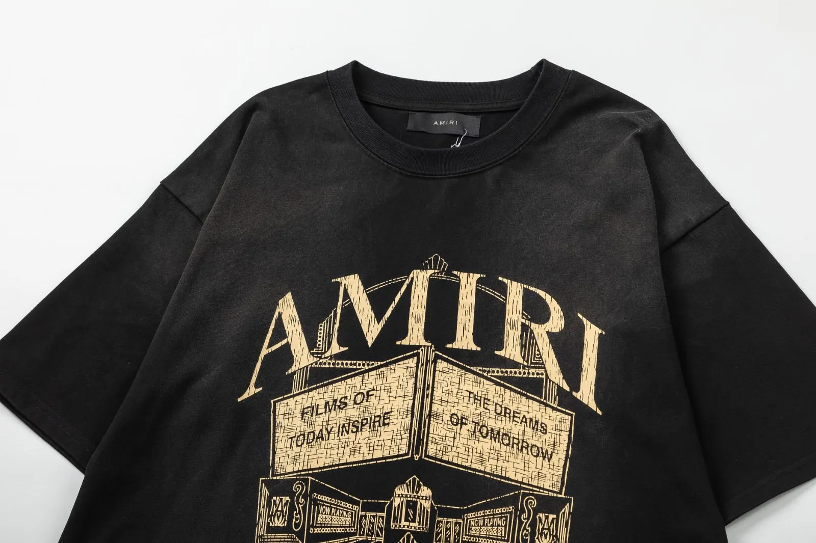 8010#P150amiri washed cracked printed logo, made of 300g fabric, color: black. Size: S M L XL