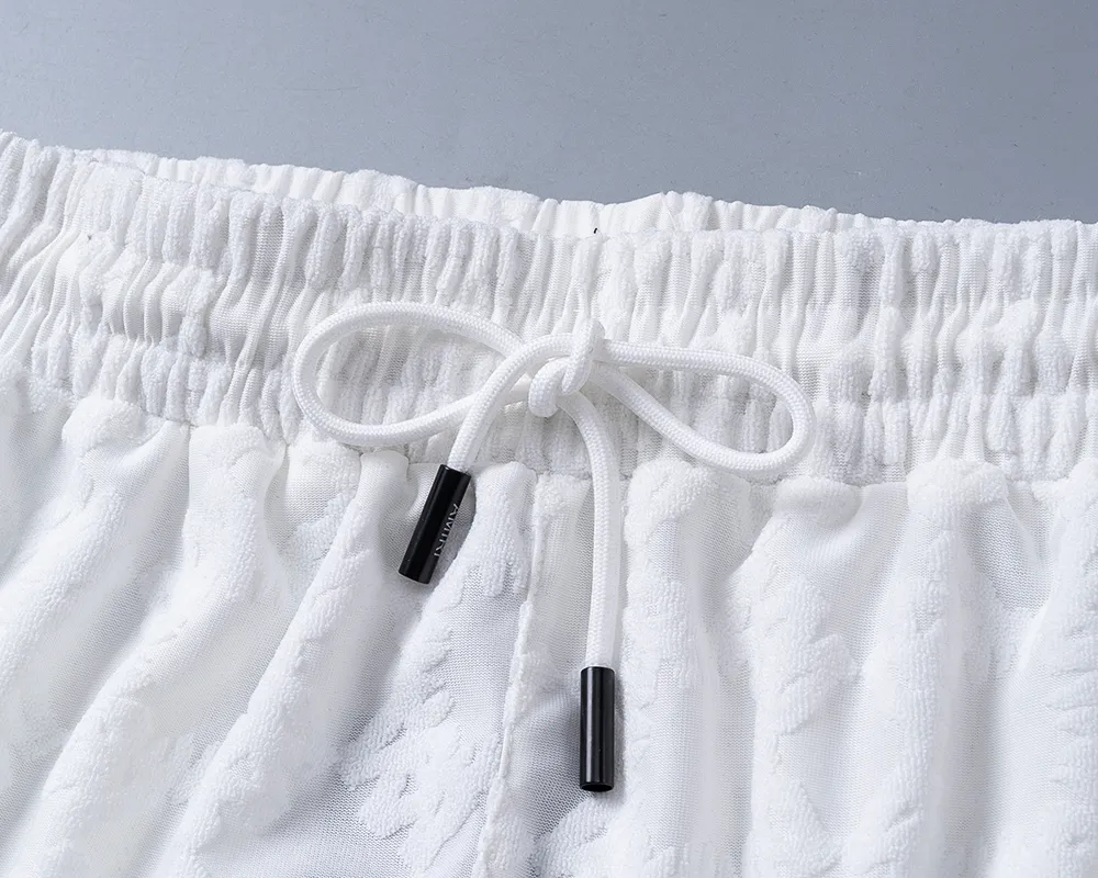 P140 Mili's 2026 spring and summer new men's casual shorts, terry jacquard fabric, stylish and handsome, comfortable fabric, rigorous workmanship, and neat wiring. Good upper body effect·size M-3XL white