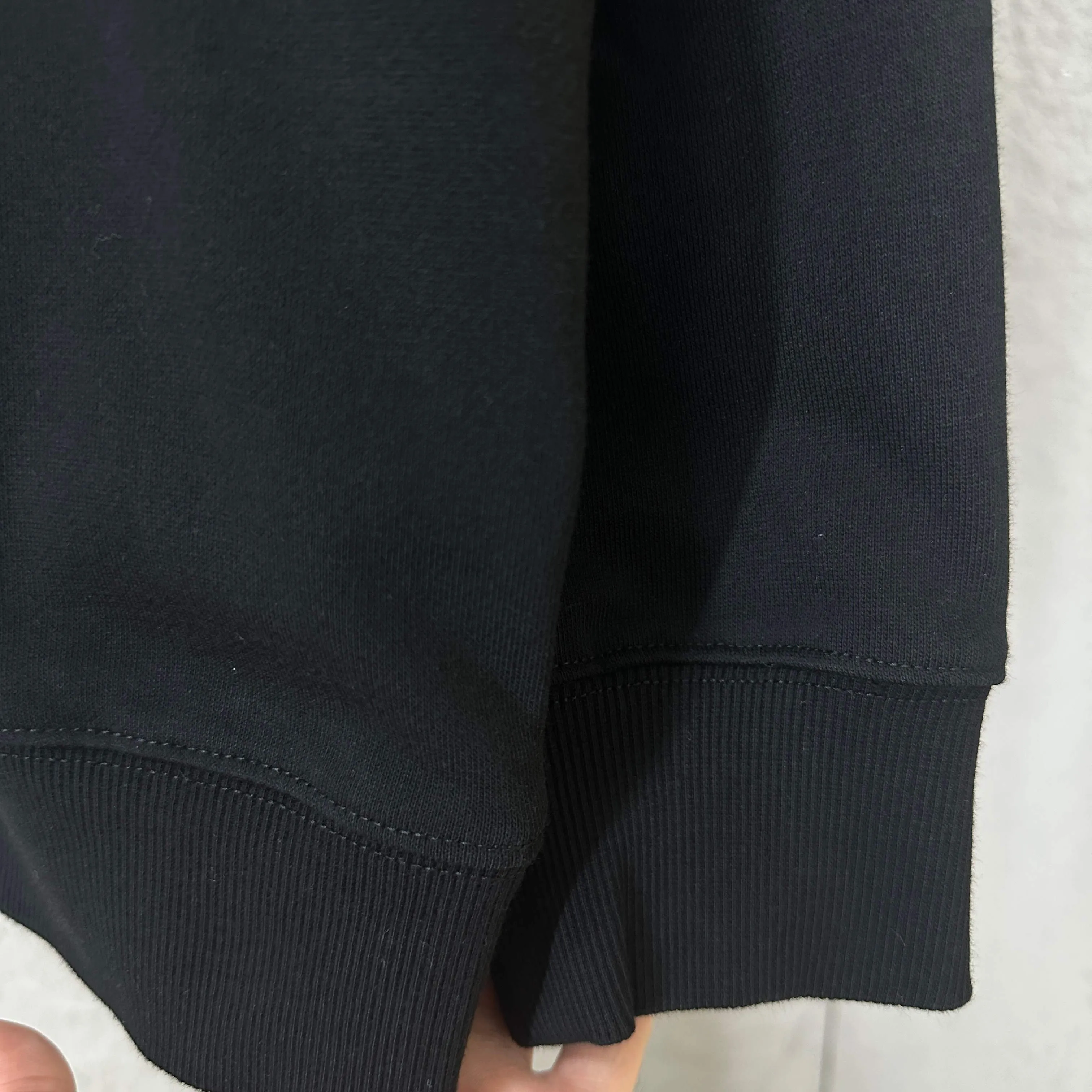 🅿️250 Ami love 2025 early autumn and winter new style Classic simple embroidery three-dimensional small love letter personalized logo Customized terry fabric Long-sleeved T-shirt Uniform for men and women Color: black white Size: S (90-130 pounds) M (120-150 pounds) L (140-165 pounds) XL (160-180 pounds) XXL (180-210 pounds)