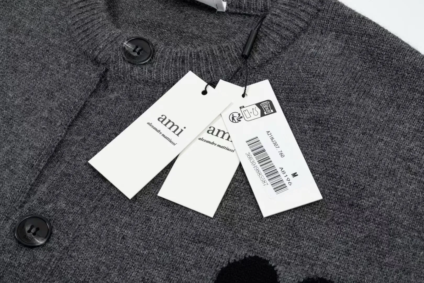 A8196# AMI Paris 2025 autumn and winter new product ADC Merino love alpaca blended soft and waxy knitted cardigan round neck cloud sweater pocket jacket Oversize version for men and women Color: White Apricot Tianlan Light Pink Light Gray Dark Gray Brown Size: S-XL