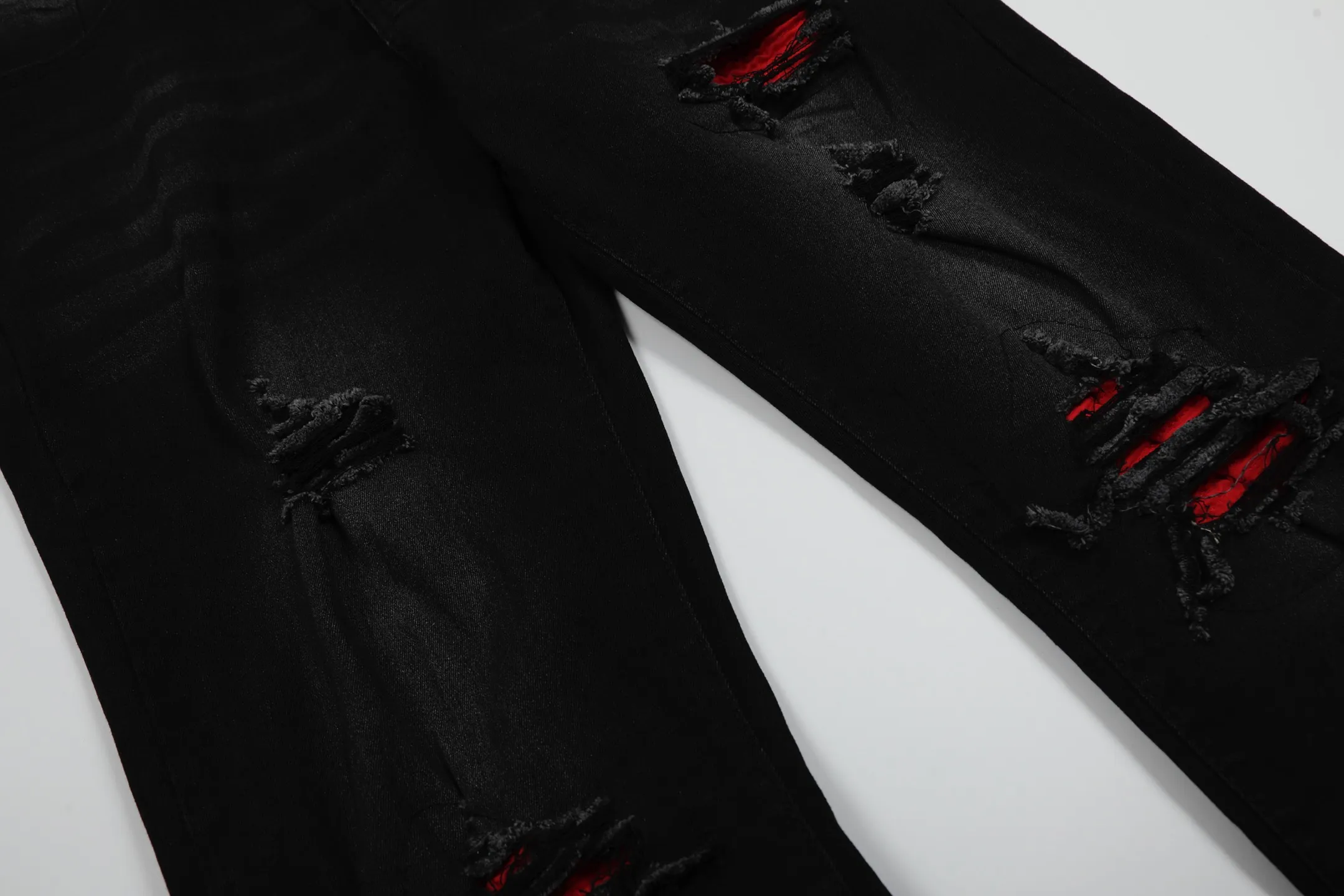 #M51 P168💰 AMIRI patch embroidery jeans trousers AMIRI high street basic ripped tight elastic jeans trousers amiri brand jeans break the production process and cutting of the original jeans, the fabrics are softer and more comfortable Hand-sewn collar label Customized logo buttons Genuine leather tag Color: Picture color Size: 30-32-34-36
