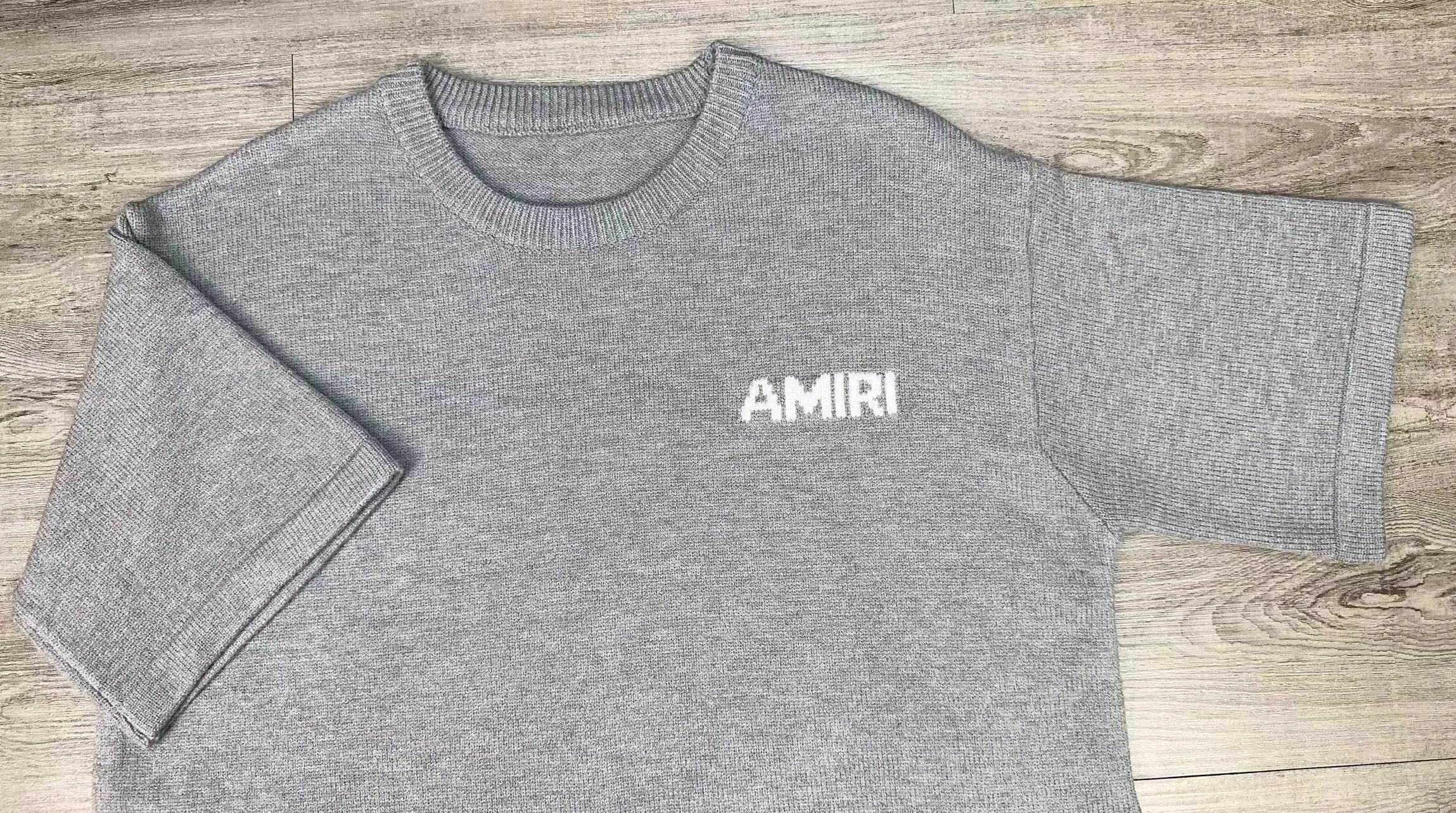 P190 🎉AMIRI new short-sleeved sweater, letter jacquard on the chest, exclusive large logo jacquard on the back, color: gray black number: S M L XL XXL