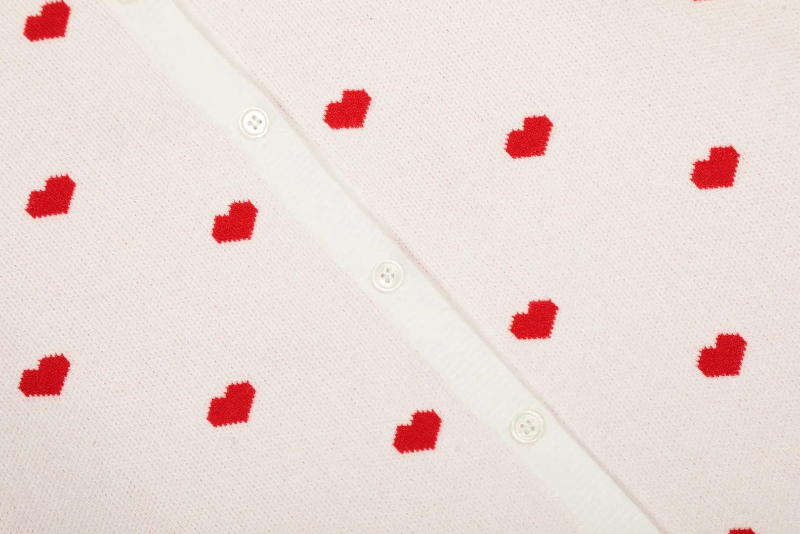 Ami/Ami's new jacquard love-printed goddess style must-have autumn and winter knitted cardigan small jacket Size: S-XL Color: White red heart Black red heart Red white heart Milky apricot purple heart Navy blue white heart Pink red heart