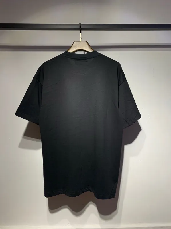 Model 661 P114 AMIRI real shot, black printed with blue letters, hanging S. M. L. XL