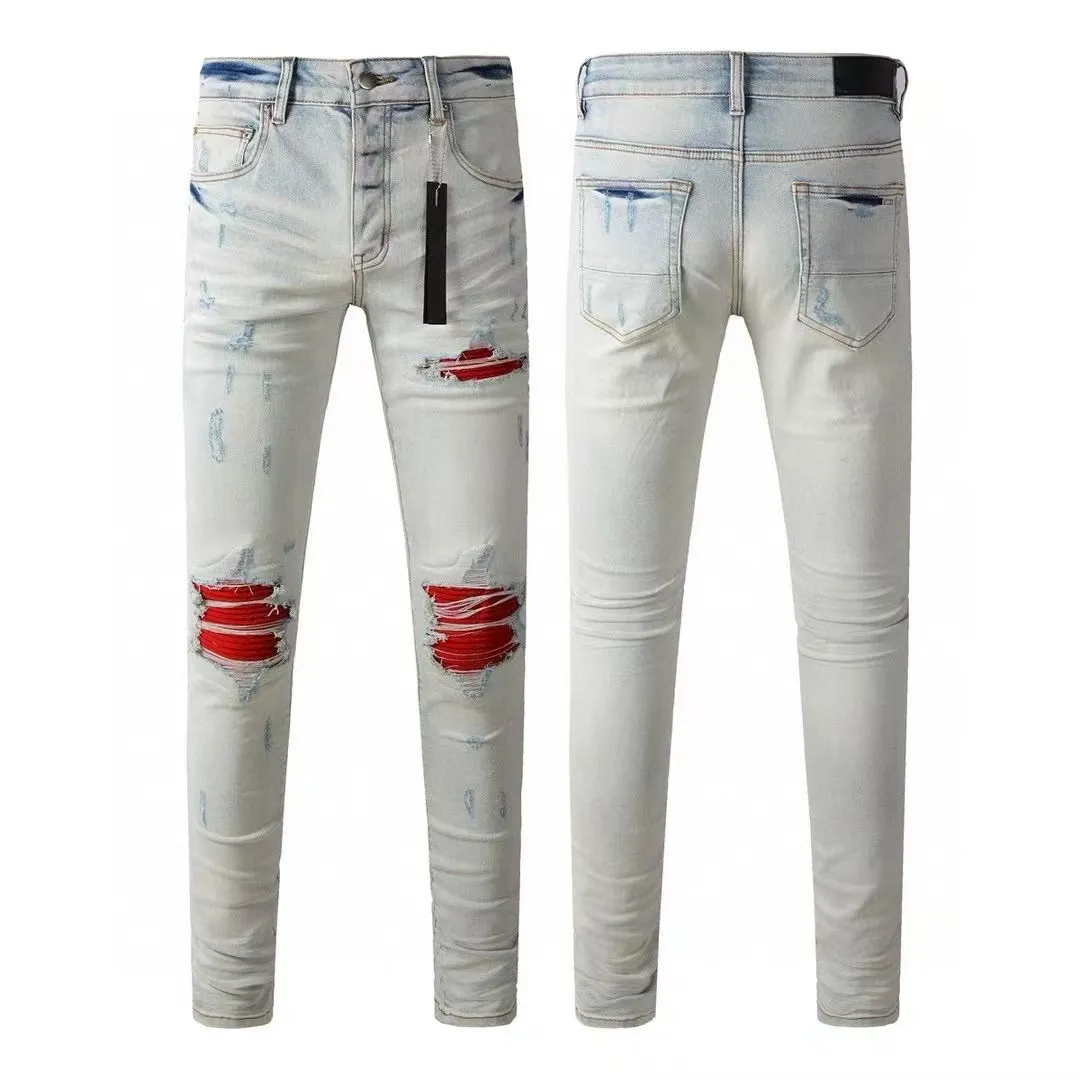 P290 Top version number: D208 Non-market currency •Amiri red ripped high street slim jeans • amiri is transliterated as Emil, which is the name of the founder. Mike Amiri, the founder of amiri, grew up in Los Angeles, USA. He was influenced by local street culture and Punk Rock since childhood, so he founded the amiri brand named after himself. A variety of trendy clothing meets the needs of different fashion players. Amiri clothing has novel and unique styles and is a well-known street brand in the United States. The styles and styles of many clothes are loved by many street photographers. The various clothing styles meet the dressing needs of different people, show their unique temperament, and show the trend of dressing. amiri's jeans are relatively famous. Not only do they have many styles, but the quality of the jeans is also very good. Many celebrities have also worn amiri brand jeans.  The jeans of the amiri brand break through the production process and cutting of the original jeans. The fabrics are relatively soft and comfortable, and are not as hard as some jeans, which can irritate the skin and cause the skin to bleed when worn. Los Angeles trendy brand Amiri's jeans are made with great detail from tailoring to texture, adding wrinkles, bullet holes, damage and other details to add to the trendiness of the jeans. You can choose the style that suits you according to your own needs. Only when you wear a suitable style can you have a certain sense of fashion.  In recent years, high street has become a word that appears more and more frequently in men's clothing, and high street style has become an important direction for everyone's matching. High street related items basically cannot avoid oversize or drop-shoulder tops, and the lower body is matched with trackpants or tight-fitting denim. In my opinion, the most representative one may be denim. What I bring to you today is the MX1 red patch denim worn by many Internet celebrities. It is made by a large washing factory in Guangzhou. The front and back have frayed trouser legs and holes. Full of high-end sense. Knee part damage design with leather patchwork design. Already used as facade design. Leather waist nameplate. Customized crotch placket hardware. Engraving mold opening. The focus of this style is not on washing, but on the shape and version of the damage. The secret lies in the craftsmanship of the master. Later, the cost of fraying, horse cutting, knife cutting, etc. These hand-made products are far beyond comparison with assembly line products.  Color: Picture color Size: 30-31-32-33-34-36