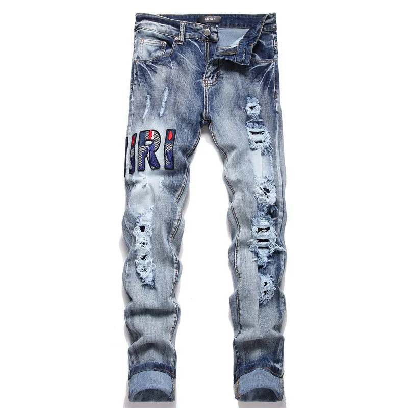 P186 Top replica AMIRI splash-ink medal patch embroidered jeans trousers AMIRI high street basic ripped tight stretch jeans trousers Amiriamiri is transliterated as Emil, which is the name of the founder. Mike Amiri, the founder of amiri, grew up in Los Angeles, USA. He was influenced by the local street culture Rock since childhood, so he founded the amiri brand named after himself. A variety of trendy brand clothing meets the needs of different fashion players. Amiri clothing has novel and unique styles and is a well-known street brand in the United States. Many of its styles and styles are loved by many street photographers. Various clothing styles meet the needs of different people, show their unique temperament, and show the trend of dressing. amiri's jeans are relatively famous. Not only do they have many styles, but the quality of the jeans is also very good. Many celebrities have also worn amiri brand jeans.  The jeans of the amiri brand break through the production process and cutting of the original jeans. The fabrics are relatively soft and comfortable, and are not as hard as some jeans, which can irritate the skin and cause the skin to bleed when worn. Los Angeles trendy brand Amiri's jeans are made with great detail from tailoring to texture, adding wrinkles, bullet holes, damage and other details to add to the trendiness of the jeans. You can choose the style that suits you according to your own needs. Only when you wear a suitable style can you have a certain sense of fashion.  In recent years, high street has become an increasingly common word in men's clothing, and high street style has become an important direction for everyone's matching. High street-related items are basically inseparable from oversize or drop-shoulder tops, and the lower body is matched with trackpants or tight-fitting denim. Among them, in my opinion, the most representative one is perhaps annihilation. Color; picture color Size: m l xl xxl plain goat takeaway