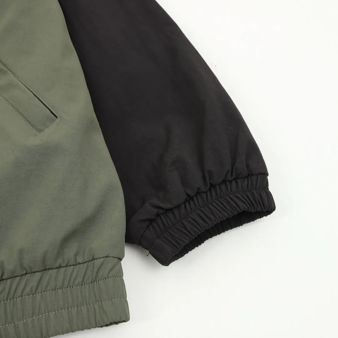 🅿️620 Balenciaga/Balenciaga three-color double-ring printed stand-up collar jacket. It is made of customized matt Taslan professional fabrics, plus three-proof coating process, Teflon anti-fouling treatment, anti-oil stains and easy to clean, polyester high-density bird's eye mesh lining, three-dimensional circulation breathable structure, quick moisture export, anti-static treatment, more comfortable to wear in autumn and winter, imported environmentally friendly glue screen printing, custom hardware zipper double puller LOGO, custom accessories three labels Size: XS-L