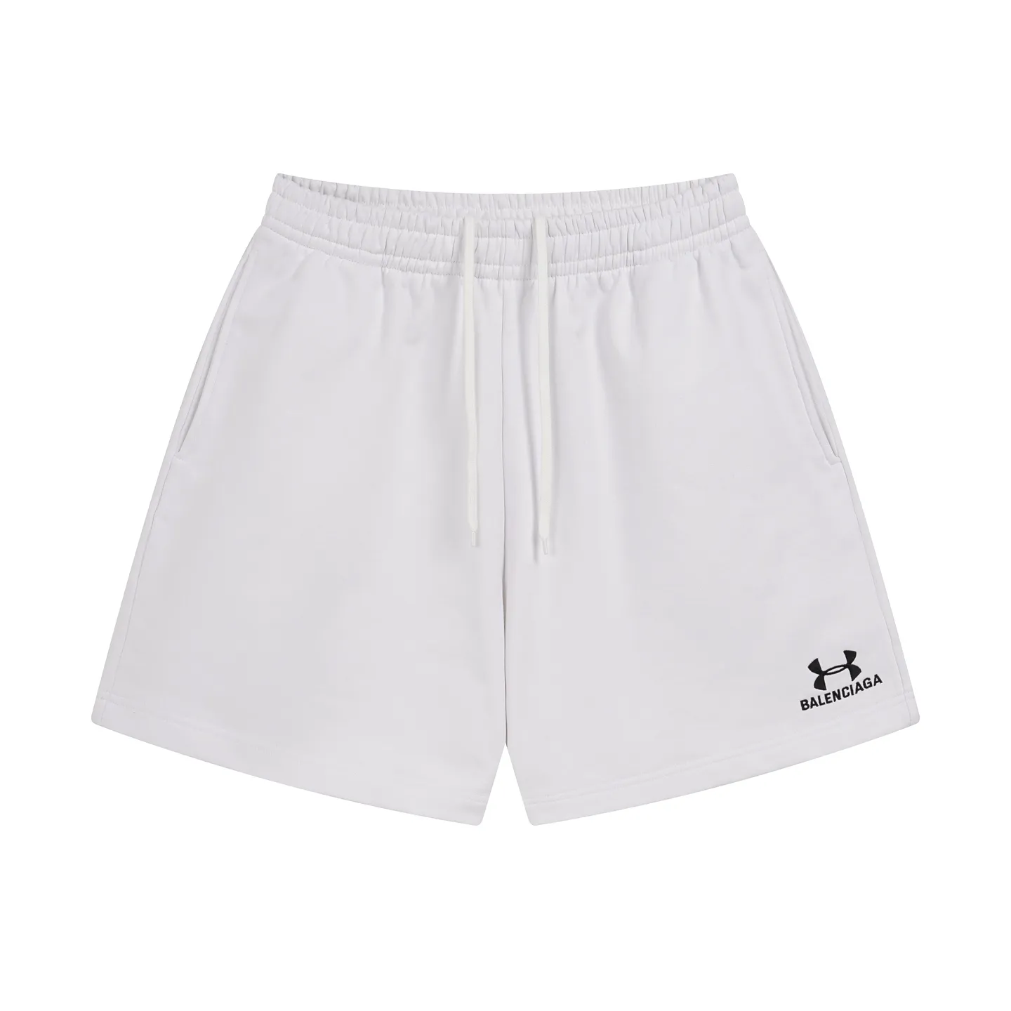 🅿️210 real photos [Top version. Official website quality] BALENCI*GA/Paris. 2025 new model. New embroidered shorts co-branded by Under Armor in Paris. Synchronized with brick cabinets. Developed as genuine products at the first time, please print and compare! The fabric is made of Paris ZP custom-woven and dyed 100% cotton terry sweatshirt. The weight is 460 grams. The cloth surface is clean. The cloth pattern is clear and the hand feels soft and comfortable. The embroidery uses an imported Tajima embroidery machine. The letters are clear and the effect is three-dimensional. The version adopts a loose version. Same style for men and women. Code: BL257003 Color: black, white Size: XS S M L