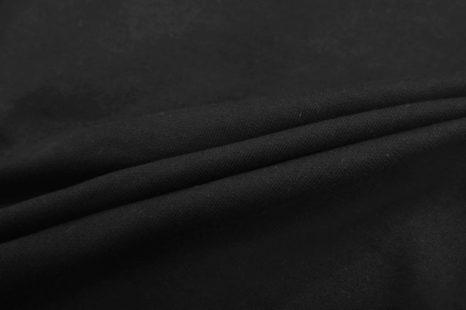 [New arrival] Top tried and tested version Balenciaga 21SS BLCG Balenciaga Wave Coke male and female couple celebrity same style pure cotton terry trousers sweatpants casual pants classic and versatile style is here! With these pants, they look perfect no matter what outfit you wear! Get it now! Customized special fabrics, ready-to-wear washable, soft and comfortable to the touch.  460 grams of dust-free sweatshirt fabric, washed and cut. Imported environmentally friendly water glue is added to the garment and washed twice to ensure consistent printing. Customized wash mark. This year's sincere shorts LOGO adopts Japanese Tajima embroidery technology, and the printing is full and meticulous. Color: Black/Grey/White/Blue Size: XS-L P:370
