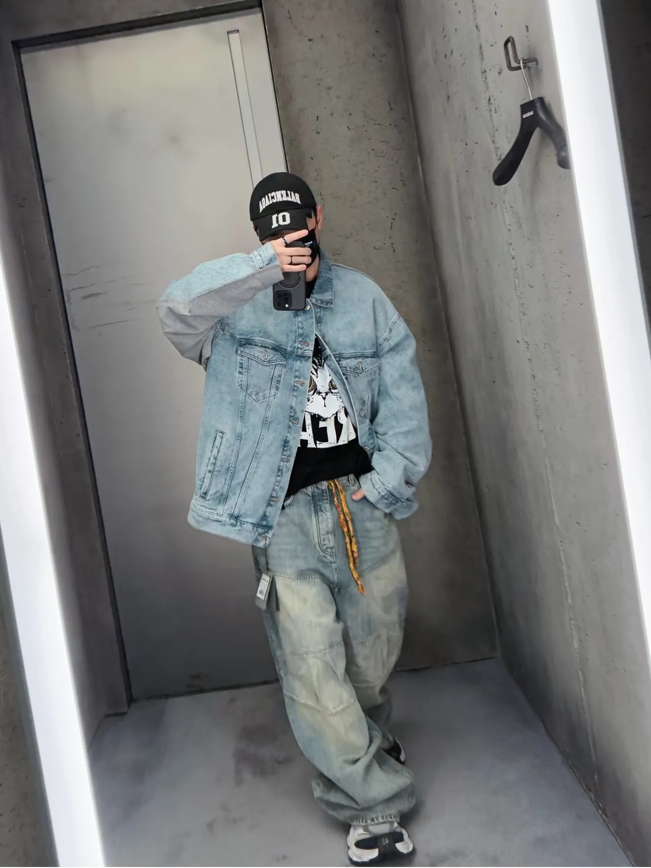 Model picture