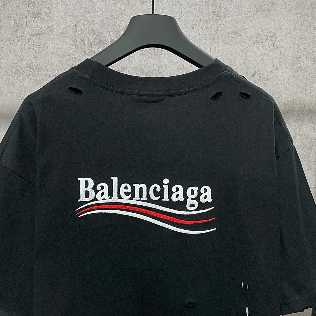 🅿️160 9116# Real photos Top version [[BALENCIA*GA] Official website quality Paris new Coke embroidered short-sleeved T-shirt OS version Loose dropped shoulders Unisex Fabric: 260g 100% cotton double yarn Craftsmanship: Front and back embroidery Garment washing Shaping Solid Color Color: Black White Size: XS S M L