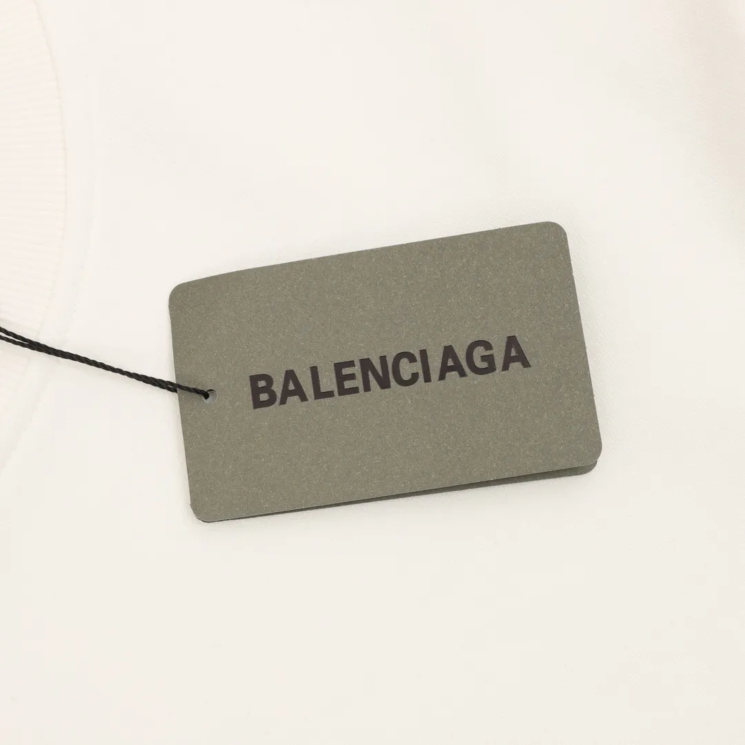 🅿️500 Balenciaga 25FW tape printed round neck sweatshirt, 480g high-grade combed cotton fabric, counter collar label, purchasing grade white thick plate hang tag, original hanging grain, three-dimensional foam printing on the front and back, strong layering, same style for men and women, couple style, oversize version, loose size: S-XL