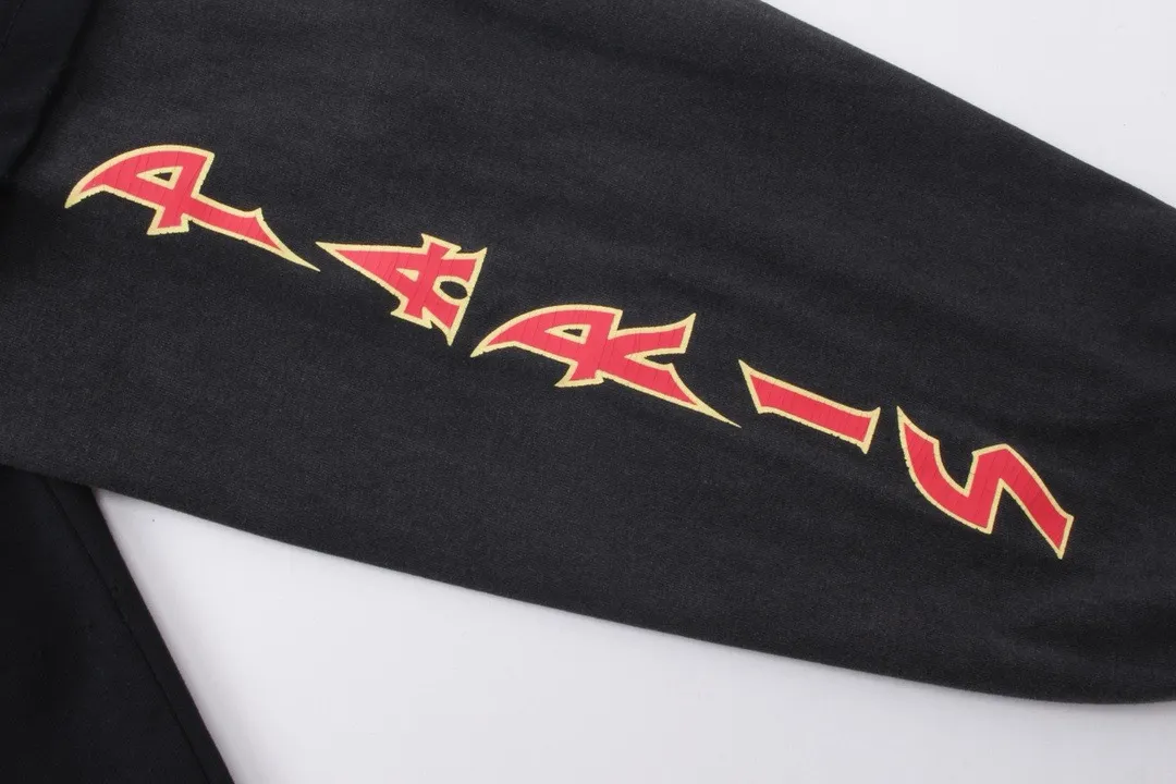 🅿️260 -BALENCI*GA Paris Lightning letter style long sleeves. The fabric is made of Paris custom-woven and dyed double-yarn pure cotton fabric. The weight is 280g. The thread is custom-woven and dyed without color difference. The front and back are cracked on the left and right sleeves. The hem is manually hand-painted. The cuffs are spliced. Two high-temperature shaping washes. os dropped shoulders are loose and the same style for men and women -Color: black white -SIZE: XS S M L Style number 8618#