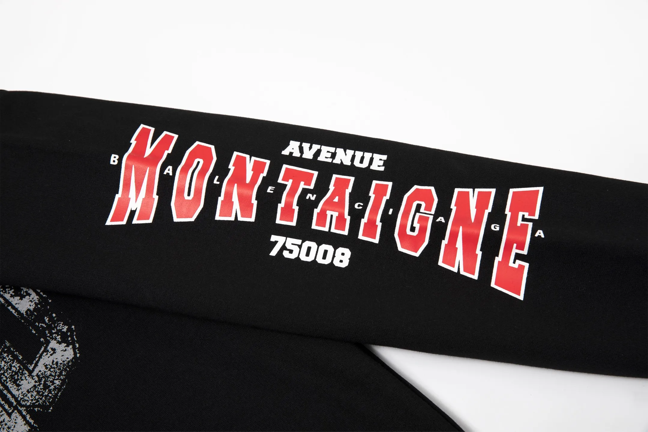 🅿️300 7206# Detailed picture Top version [[BALENCIA*GA] Official website quality Paris new Balenciaxx art multi-branded hooded sweatshirt OS version Loose dropped shoulders Unisex style Fabric: 480g 100% cotton terry Davidson Technique: Front and back panels left and right sleeve printing Garment wash Shape solid color Color: Black White Size: XS S M L