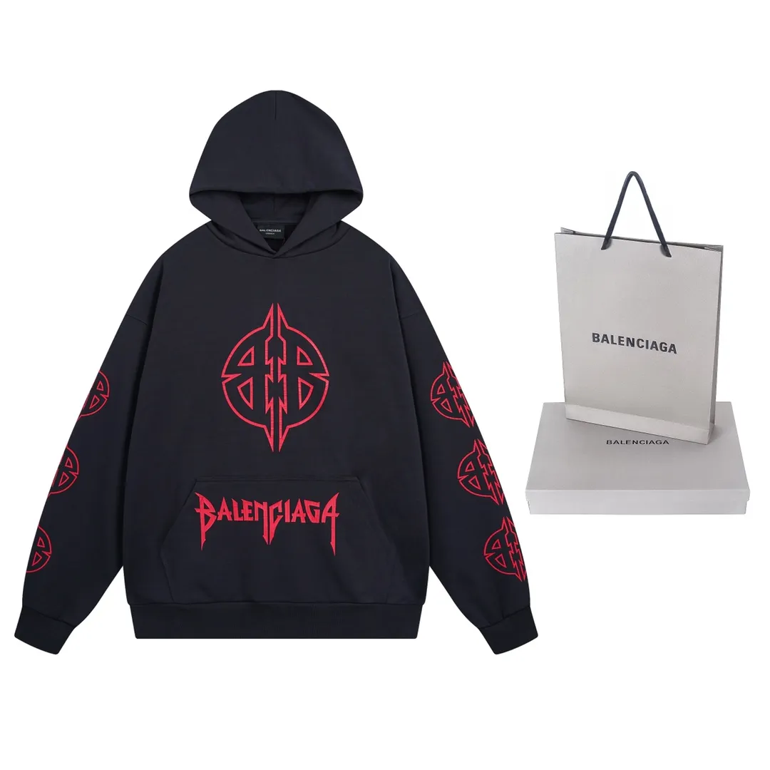🅿️310 Detailed picture [Top version. Official website quality] BALENCI*GA/Paris. 2024 new style. Classic LOGO split print hooded sweatshirt. Brick cabinets are synchronized. Genuine products are developed at the first time, and you can print and compare! The fabric is made of Paris ZP custom-woven and dyed 100% cotton double-yarn compact cotton. The weight is 450 grams. The cloth surface is clean. The cloth pattern is clear, soft and comfortable. The threads are dyed with no color difference. The classic printing is made of environmentally friendly imported materials, and the letters are cracked and printed. The letters are clear and the effect is three-dimensional. Restored brick cabinet. Ready-made clothes are washed and distressed, different market currency, welcome to compare, the version adopts OS loose shoulder version. Same style for men and women Coding: BL238077 Color: Dark blue gray Size: XS S M L