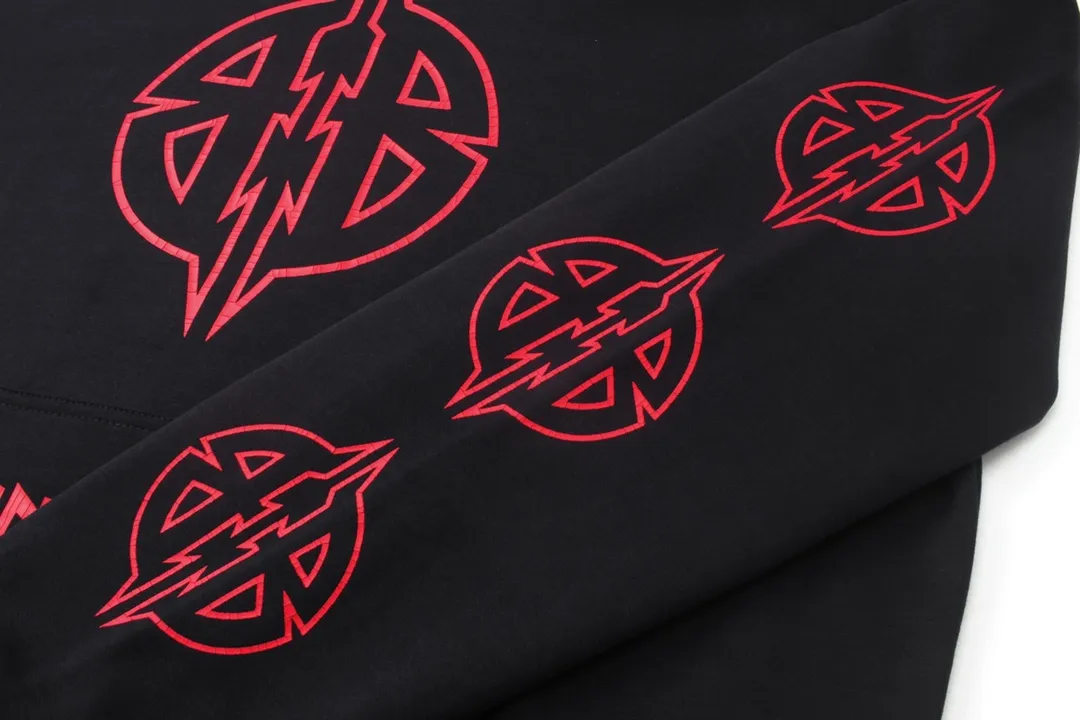 🅿️310 Detailed picture [Top version. Official website quality] BALENCI*GA/Paris. 2024 new style. Classic LOGO split print hooded sweatshirt. Brick cabinets are synchronized. Genuine products are developed at the first time, and you can print and compare! The fabric is made of Paris ZP custom-woven and dyed 100% cotton double-yarn compact cotton. The weight is 450 grams. The cloth surface is clean. The cloth pattern is clear, soft and comfortable. The threads are dyed with no color difference. The classic printing is made of environmentally friendly imported materials, and the letters are cracked and printed. The letters are clear and the effect is three-dimensional. Restored brick cabinet. Ready-made clothes are washed and distressed, different market currency, welcome to compare, the version adopts OS loose shoulder version. Same style for men and women Coding: BL238077 Color: Dark blue gray Size: XS S M L