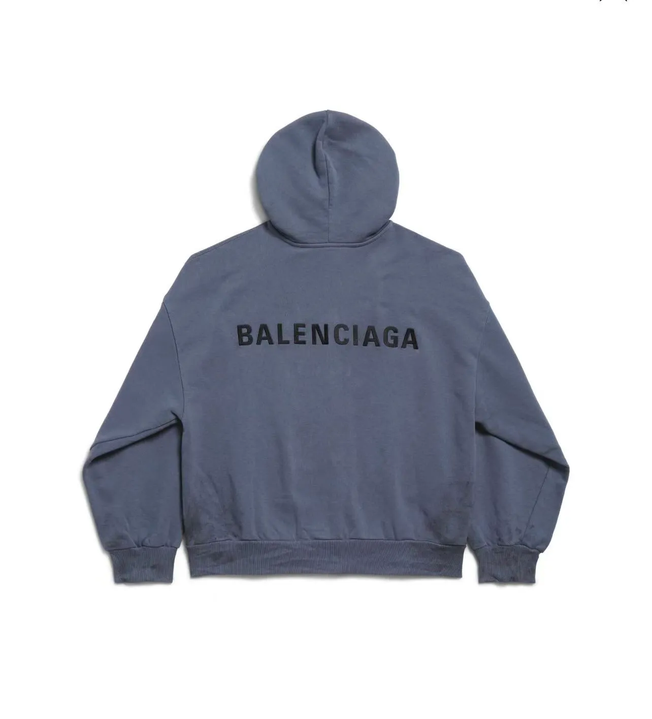 🅿️400 real photos [Top version. Official website quality] BALENCI*G*/SS26 new autumn and winter style. Hand-painted distressed hooded zipper cardigan sweatshirt with Paris lettering LOGO embroidered on the front and back. Ready-to-wear hand-painted graffiti SS26 latest style. Research and development at the first time, different market currencies. Comparisons welcome. The fabric is made of Paris ZP custom-woven and dyed cotton sweatshirt. Weighing 460 grams, the cloth surface is clean. The cloth pattern is clear, soft and comfortable. The threads are dyed with no color difference. The embroidery is embroidered with an embroidery machine imported from Tajima, and the garments are hand-painted with graffiti to make them look old. Jubie market currency. Welcome to compare. The version adopts OS loose shoulder design. Same style for men and women. Code: BL259970 Color: gray blue Size: XS S M L