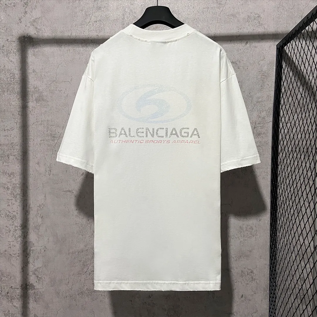 🅿️160 9132# Actual pictures Top version [[BALENCIA*GA] official website quality Paris new blur surfing LOGO pattern printed short-sleeved T-shirt OS version Loose dropped shoulders Unisex style Fabric: 260 grams 100% cotton double yarn Process: front and back printing Garment wash worn distressed fixed color Color: white Size: XS S M L