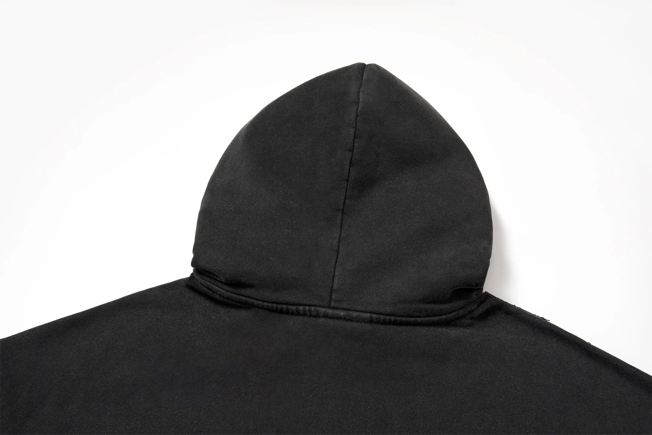 🅿️300 7186# Detailed picture Top version [[BALENCIA*GA] official website quality Paris new 3M artistic letter printed hooded sweatshirt OS version loose dropped shoulders Unisex style Fabric: 480g 100% cotton terry David sweater (garment wash) Process: front panel printing garment wash distressed worn shaping solid color Color: washed black off-white Size: XS S M L