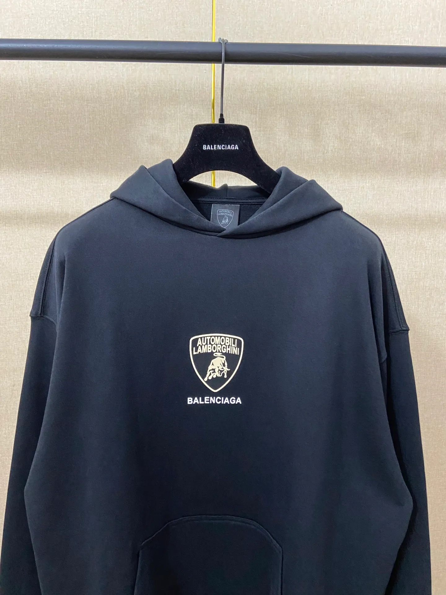 🅿️270 7192# Actual photo top version [[BALENCIA*GA] official website quality Paris new co-branded Lamborghini Lamborghini printed hooded sweatshirt OS version loose dropped shoulders Unisex Fabric: 480g 100% cotton terry sweatshirt Technology: front panel printing Garment washing Shaping solid color Color: black Size: XS S M L