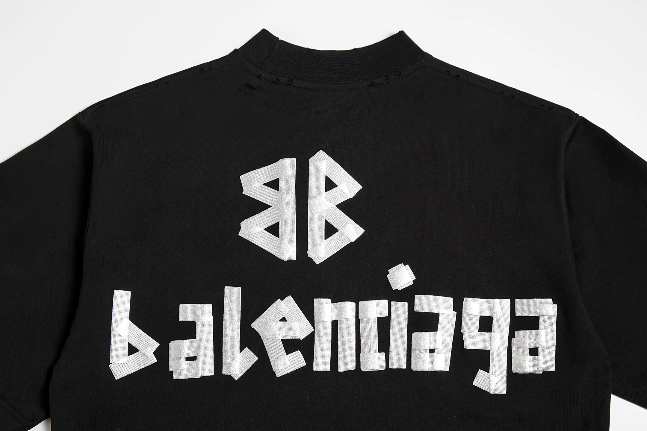 🅿️180 9110# Detailed picture Top version [[BALENCIA*GA] Official website quality Paris new yellow tape bandage digital direct spray short-sleeved T-shirt OS version Loose dropped shoulders Same style for men and women Fabric: 260 grams 100% cotton double yarn Process: Front and rear digital direct spray Garment wash Frayed Distressed Styling Solid color Color: gray blue white washed blue burgundy green black silver Rose Red Khaki Size: XS S M L