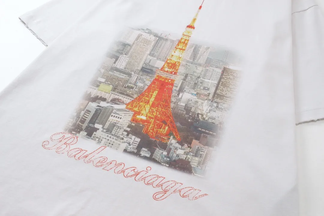 🅿️194 Detailed picture [Top version. Official website quality] BALENCI*GA/Paris. 2024 new style, Paris. Japan Tokyo Tower limited edition. Front and rear direct-injection printing, washed and distressed short-sleeved T-shirt, 2024 new style. Y plate customization. Special market currency. Brick cabinets are synchronized. Genuine products are developed at the first time, and you can print and compare! The fabric is made of Paris ZP custom-woven and dyed cotton double yarn. Weighing 260 grams, the cloth surface is clean. The cloth pattern is clear, soft and comfortable. The threads are dyed with no color difference. The printing uses environmentally friendly imported materials for direct-injection printing, with clear letters and three-dimensional effect. The entire garment is washed, distressed and worn. The version adopts OS loose shoulder design. Same style for men and women. Code: BL223381 Color: black blue. Beige. Size: XS to L