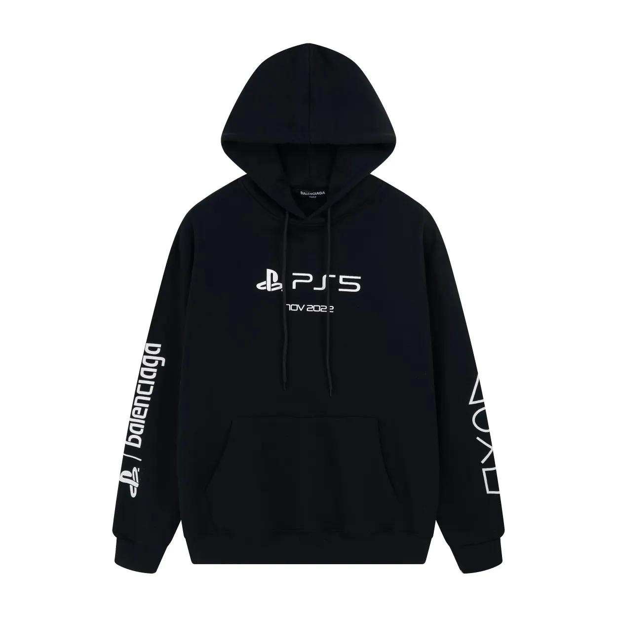 🅿️296 Detailed picture [Top version. Official website quality] BALENCI*GA/Paris. Classic model 22SS #BALENCI*GA / PlayStation co-branded. Ps5 letter geometric pattern printed hooded long-sleeved sweatshirt. Autumn and winter brick cabinet synchronization. The fabric is made of Paris ZP custom-woven and dyed 100% cotton double-yarn large sweater. The net weight is 460 grams. The cloth surface is clean. The cloth pattern is clear, soft and comfortable. The threads are woven and dyed with no color difference. The classic letter pattern is made of precision mesh. Imported environmentally friendly rubber paddle printing, the letters are clear. The effect is three-dimensional, restoring the brick cabinet, and the version adopts the OS loose shoulder style. Same style for men and women Coding: BL238085 Color: Black. White Size: XS S M L
