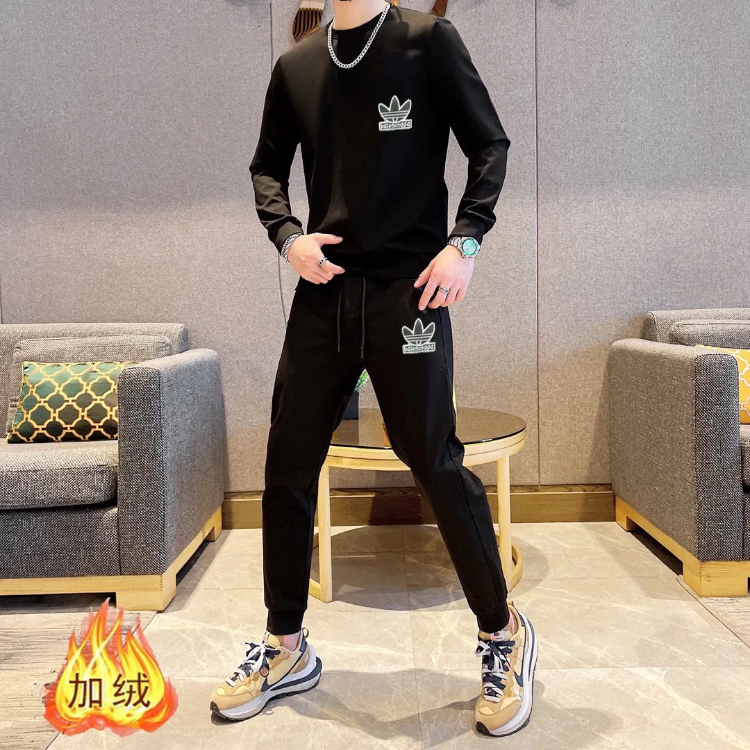 🅿️400 brand [BALENCIAGA] (velvet and thickened) 2025 autumn and winter new products, celebrities’ favorite fashion-flavored casual suits, clean and neat tailoring, full of urban style. Made of high-quality custom-made fabrics, the lining has excellent thermal insulation effect, feels soft and dry, and the upper body effect is crisp and stylish. The three-dimensional cutting process and the pattern are all of high standards, and the silhouette version has the right benefits! It is not tight at all, and you feel good when you put it on. So many top-quality raw materials create high-end products with unparalleled value. It is the first choice for high-end fashion people. (Size: M-4XL can wear up to 200 pounds)