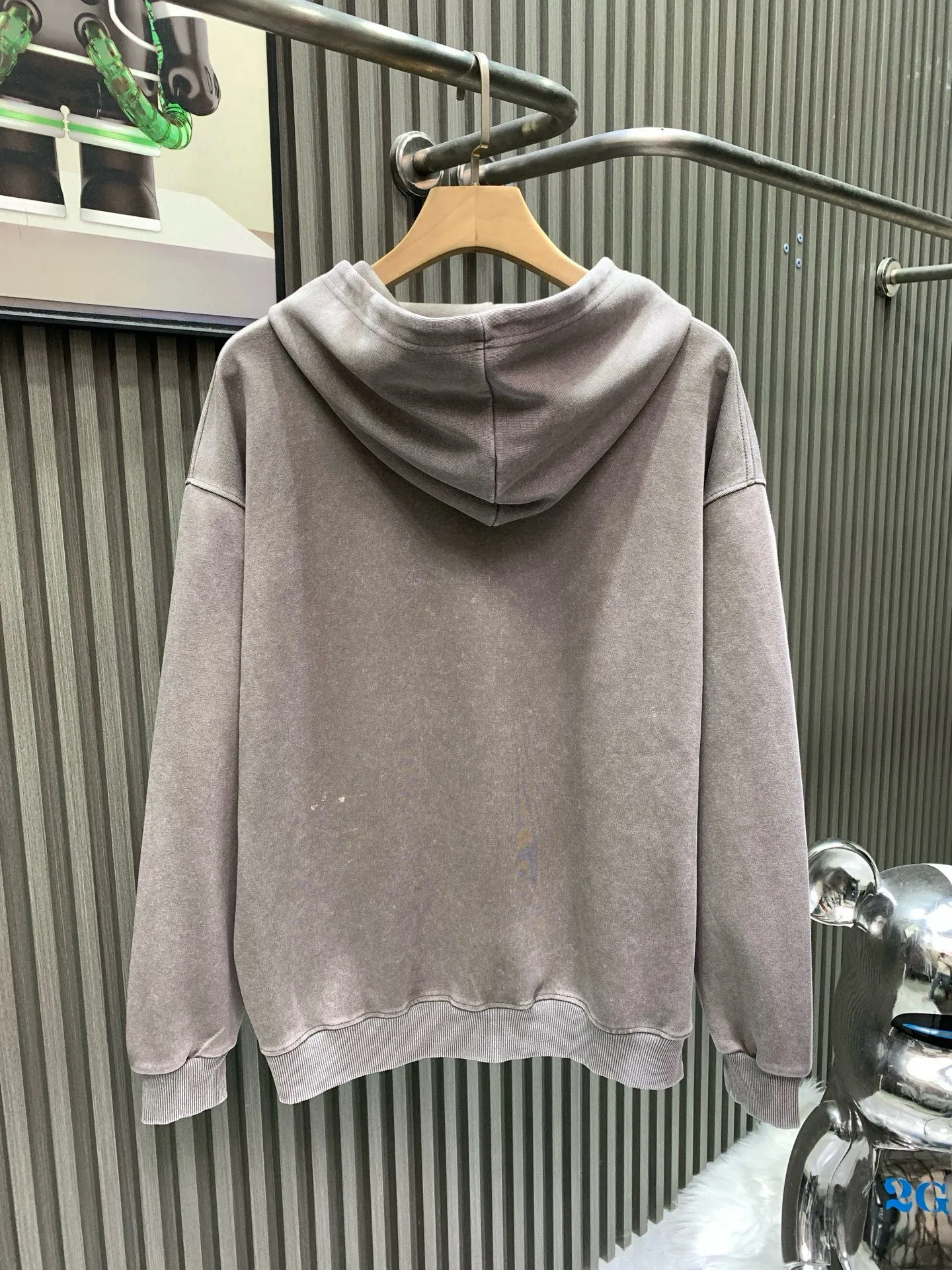 🅿️310 gray