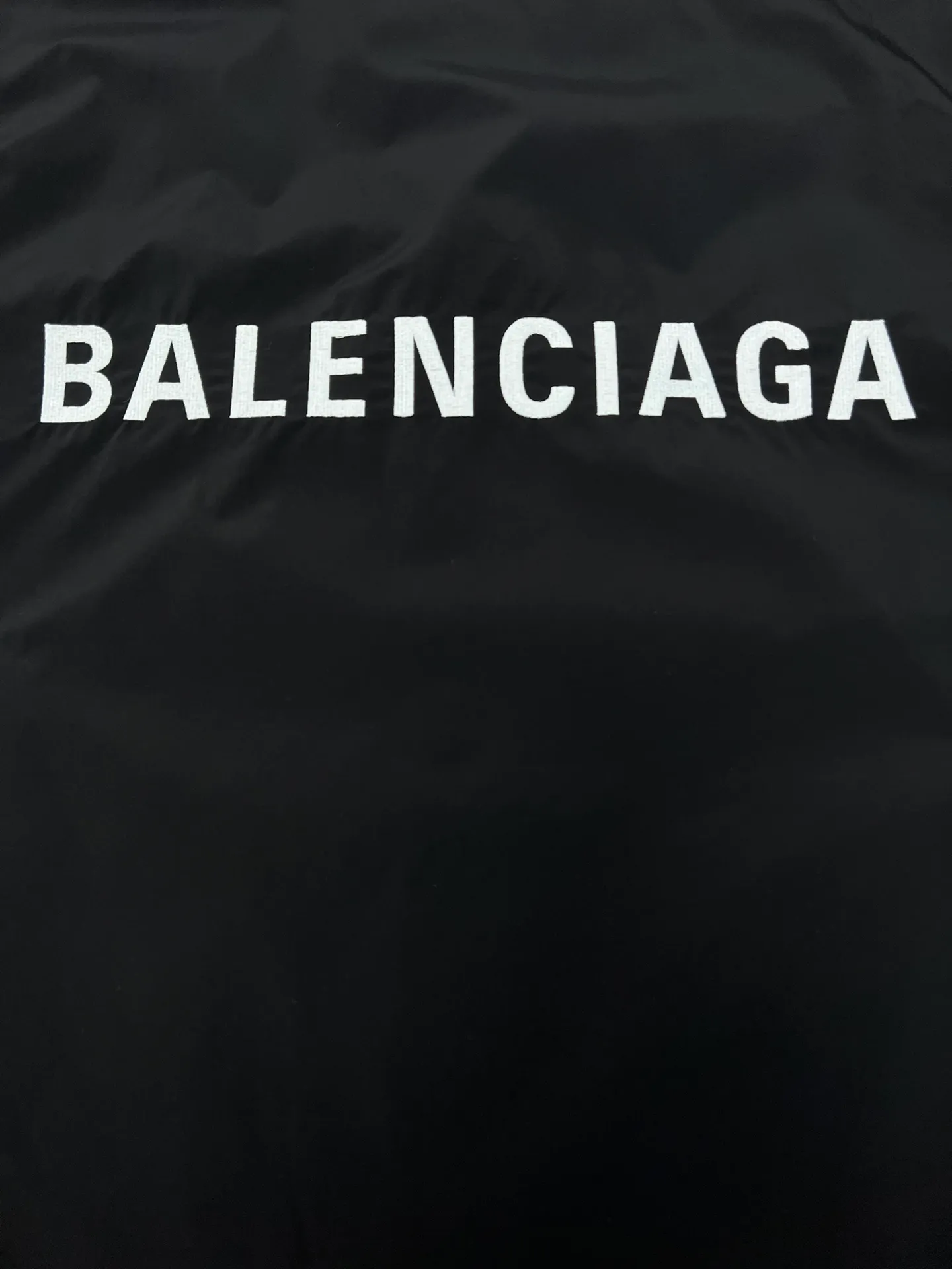 🅿️560 Paris 25ss new BALENCIAGA BACK zipper jacket with double-ended zipper closure, long sleeves with 2 zippers, diagonal pockets, gathered cuffs and waist, embroidered Balenciaga back artwork on the chest and back. Code number: 36.38.40.42.