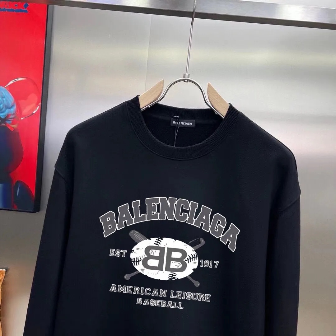 🅿️380 [BALENCIAGA] (Gospel for fat people) hot-selling suit is coming. Focus on the original version of the official website. 2025 new hot-selling sweatshirt suit. The original order is the best. 🇭🇰The meticulous work of top designers is dedicated to a fitting and perfect upper body effect. 100% natural high-quality Roman cotton, close-fitting comfort, noble and elegant! Original hardware embodies elegance and nobility! Counter size: M-5XL (maximum wear up to 220 pounds)