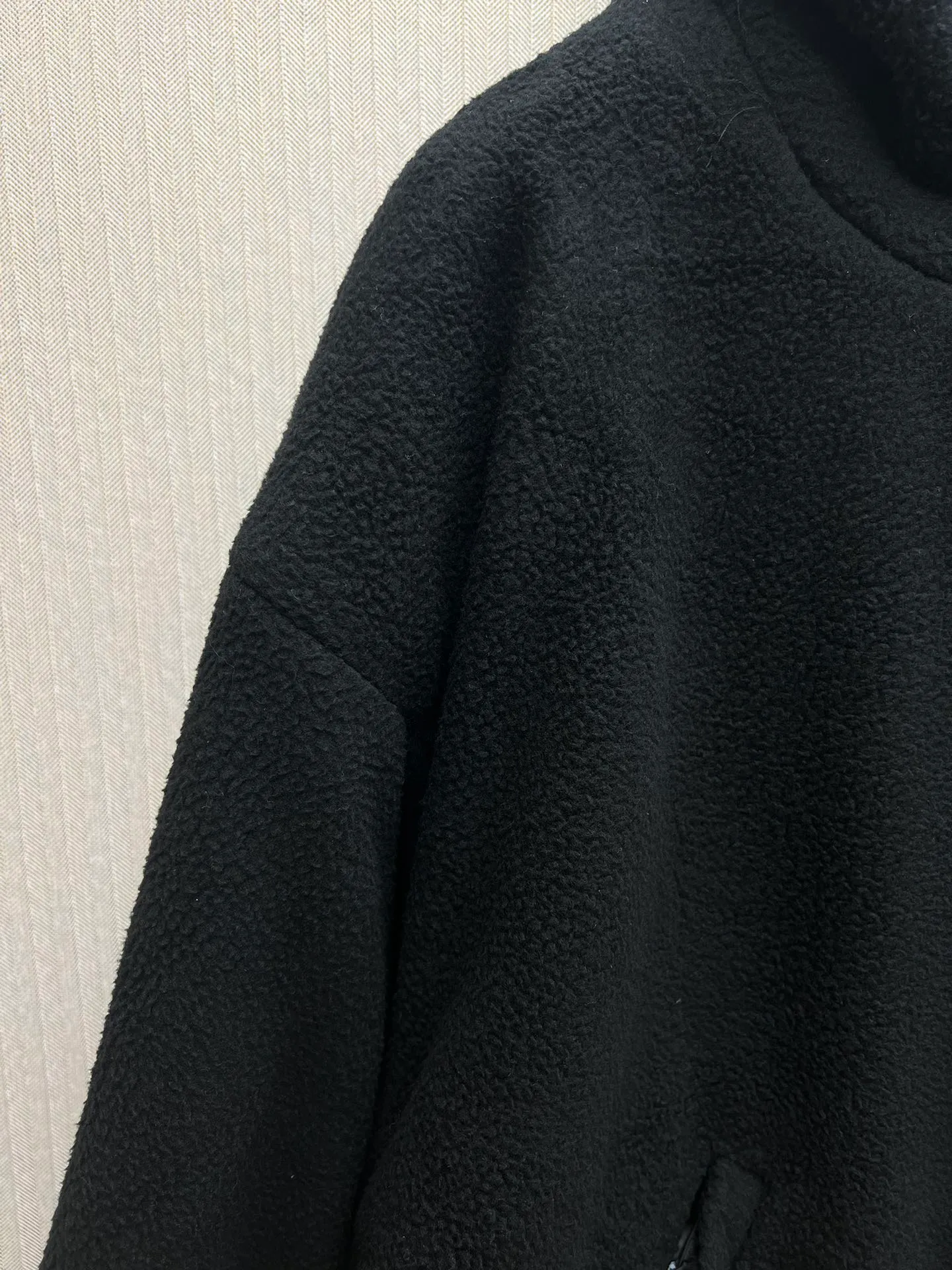 🅿️460 Paris 24ss new winter polar fleece sweatshirt hooded logo jacket, same style for men and women! Code number: 1.2.3.