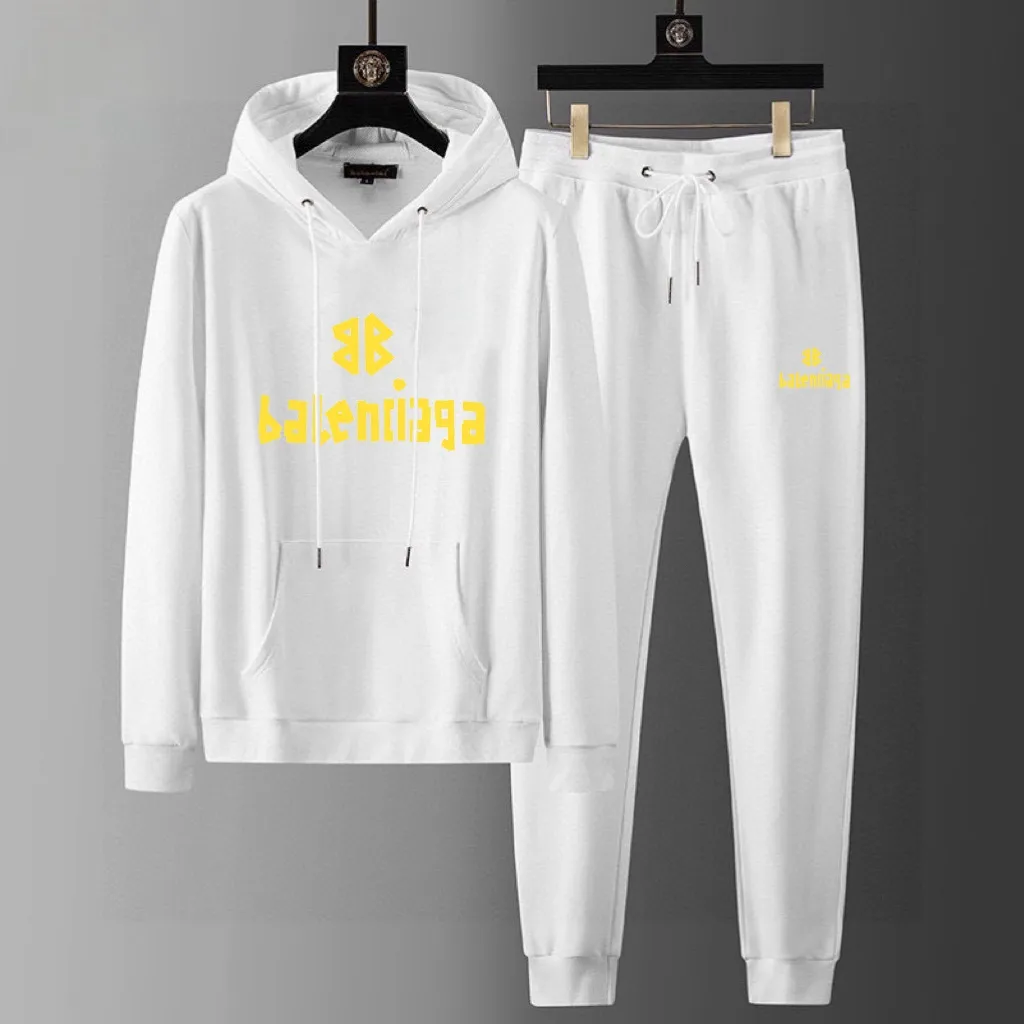 🅿️400 [BALENCIAGA] (Good news for fat people) hot-selling suit is coming. Focus on the original version of the official website. 2025 new hot-selling cardigan and sweatshirt suit. The original order is hard to buy🇭🇰. It is the meticulous work of top designers. It has a fitting and perfect upper body effect. 100% natural high-quality Roman cotton, close-fitting comfort, noble and elegant! Original hardware embodies elegance and nobility! Counter size: M-5XL (maximum wear up to 220 pounds)