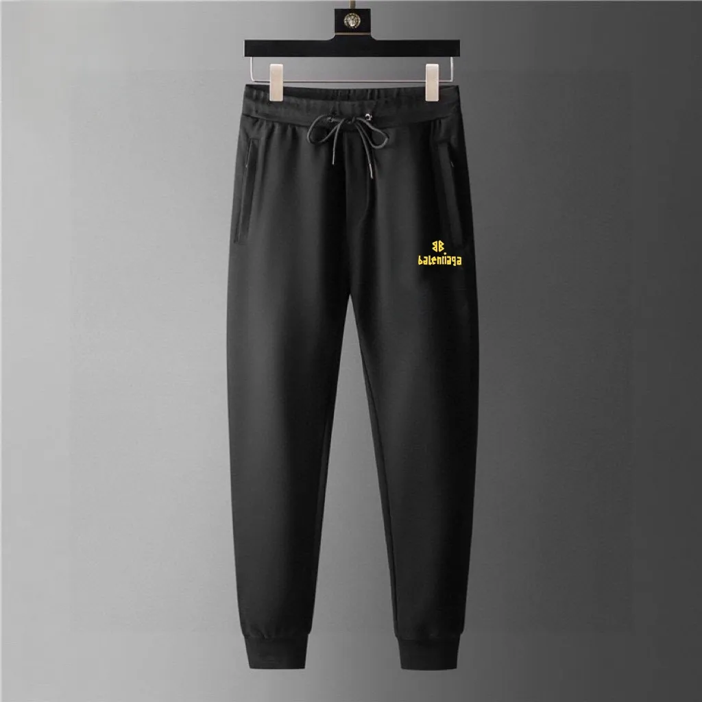 🅿️400 [BALENCIAGA] (Good news for fat people) hot-selling suit is coming. Focus on the original version of the official website. 2025 new hot-selling cardigan and sweatshirt suit. The original order is hard to buy🇭🇰. It is the meticulous work of top designers. It has a fitting and perfect upper body effect. 100% natural high-quality Roman cotton, close-fitting comfort, noble and elegant! Original hardware embodies elegance and nobility! Counter size: M-5XL (maximum wear up to 220 pounds)