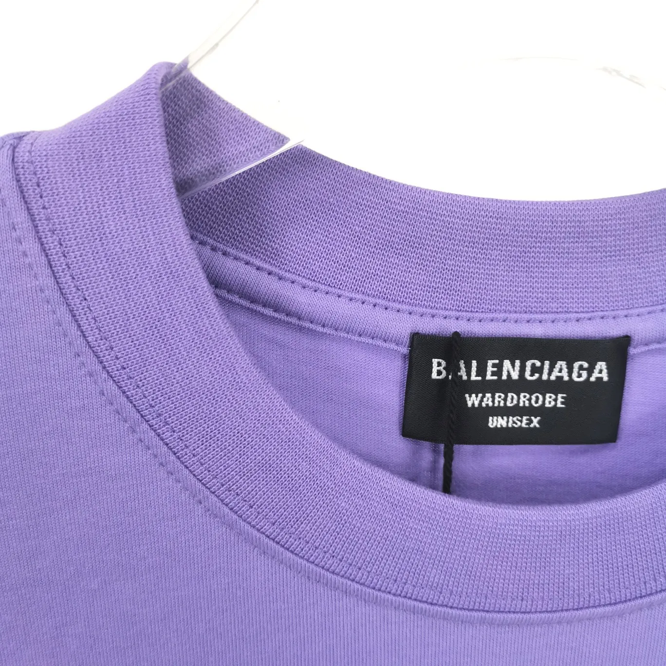 [New arrival] The top tested version of Balenciaga BALENCIAGA Cola Malone embroidery printed male and female couple star same style short-sleeved T-shirt in three colors, guaranteed to be the same as the original fabric, no color difference! Customized dyeing in a package! INS, Xiaohongshu’s popular style, classics that never fade away! The king of orders in Spain, the fried chicken is highly recommended! 32S 280g pure cotton double yarn fabric, comfortable and wide! Full of drape! The printing uses Tajima embroidery machine imported from Japan, which is known as the fighter among embroidery machines. The embroidery is meticulous, with no threads or skipped threads, the printing and embroidery are full and fine, and the letter spacing is consistent with ZP! Wearing it gives you full confidence and peace of mind! The labels and washes are all correct! On behalf of G at the same level! Consistent packaging at the counter!  Size: XS-L Color: Beige, taro purple, active gray, light hemp gray P:260