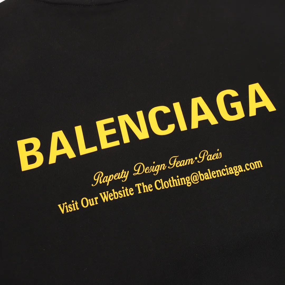 🅿️500 Balenciag 25FW round neck sweatshirt with small letters, 480g high-grade combed cotton fabric, counter collar label, purchasing grade white thick plate hang tag, original hanging grain, three-dimensional foam printing on the front and back, strong layering, same style for men and women, couple style, oversize version, loose size: S-XL