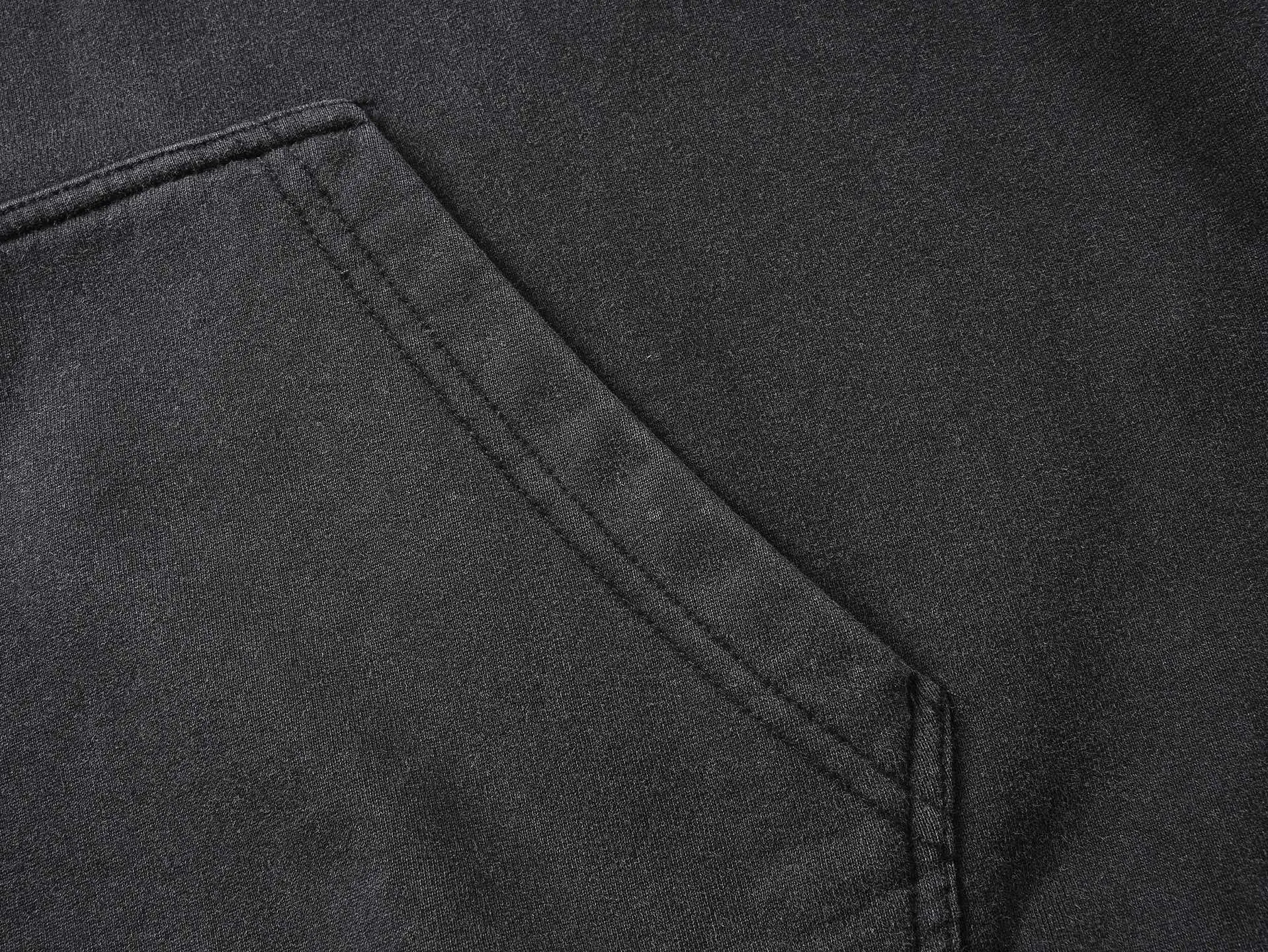 🅿️320 real shots [Top version. Official website quality] BALENCI*GA/26 new model. Paris co-branded puma series front printed washed hooded sweatshirt. SS26 latest model. Research and development at the first time, different market currencies. Comparisons welcome. The fabric is made of Paris ZP custom-woven and dyed cotton sweatshirt. Weighing 460 grams, the cloth surface is clean. The cloth pattern is clear, soft and comfortable. The threads are dyed with no color difference. The printing uses environmentally friendly imported rubber paddles, with clear letters and no burrs. Strong three-dimensional effect. Garment washing water. Jubie market currency. Welcome to compare. The version adopts OS loose shoulder design. Same style for men and women. Code: BL259920 Color: washed black, Size: XS S M L
