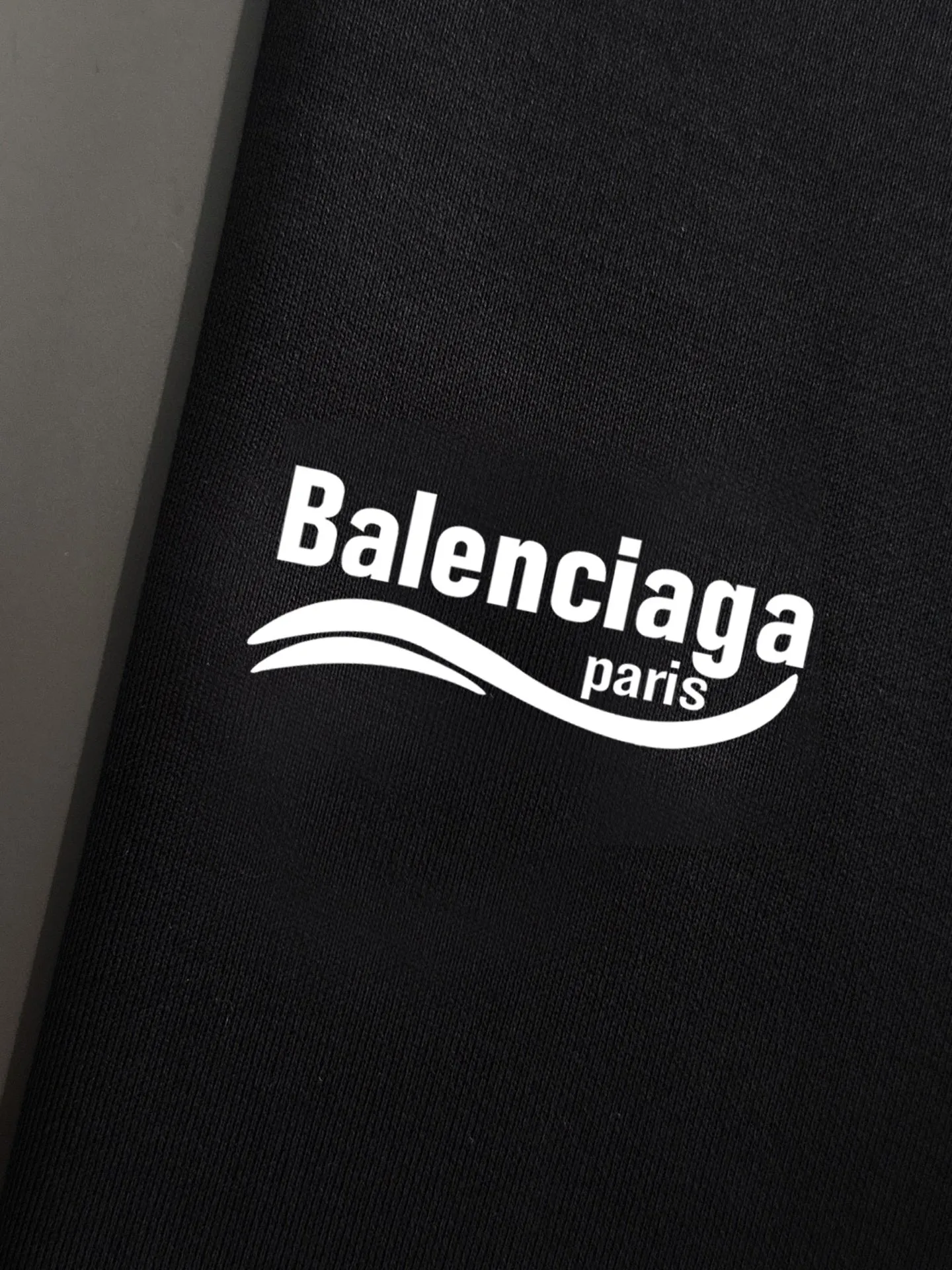 🅿️380 direct batch [BALENCIAGA] (Fat Man’s Gospel) hot-selling suit is coming. Focus on the original version of the official website. 2025 new hot-selling sweatshirt suit. The original order is the best. 🇭🇰The meticulous work of top designers. Just for a fitting and perfect upper body effect. 100% natural high-quality Roman cotton, close-fitting comfort, noble and elegant! Original hardware embodies elegance and nobility! Counter size: M-5XL (maximum wear up to 220 pounds)