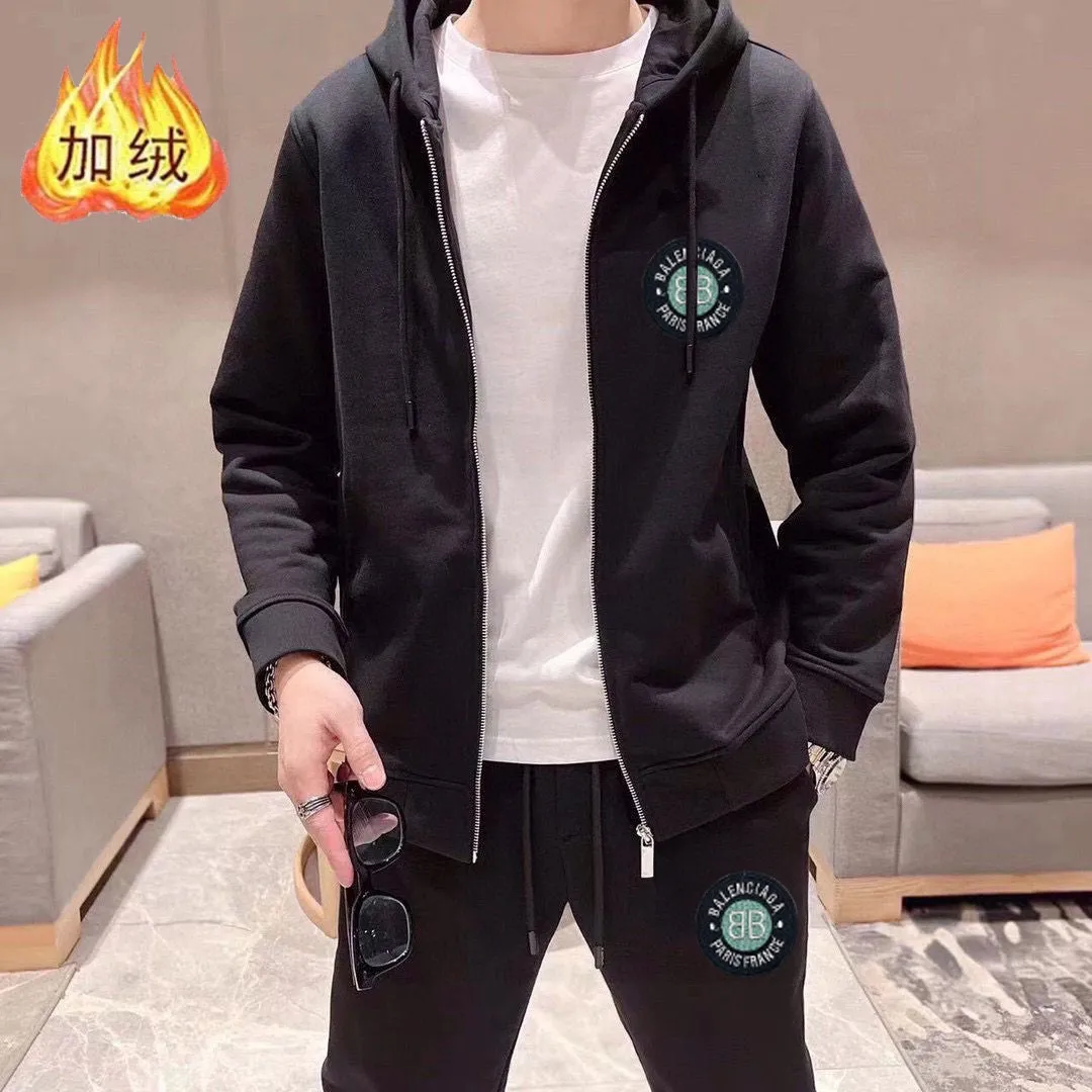 🅿️460 brand [BALENCIAGA] (velvet and thickened) 2025 spring new product, celebrities’ favorite fashion-flavored casual suit, clean and neat tailoring, full of urban style. Made of high-quality customized fabrics, the lining has excellent thermal insulation effect, feels soft and dry, and the upper body effect is crisp and stylish. The three-dimensional cutting process and the pattern are all of high standards, and the silhouette version has the right benefits! It is not tight at all, and you feel good when you put it on. So many top-quality raw materials create high-end products with unparalleled value. It is the first choice for high-end fashion people. (Size: M-4XL can wear up to 200 pounds)