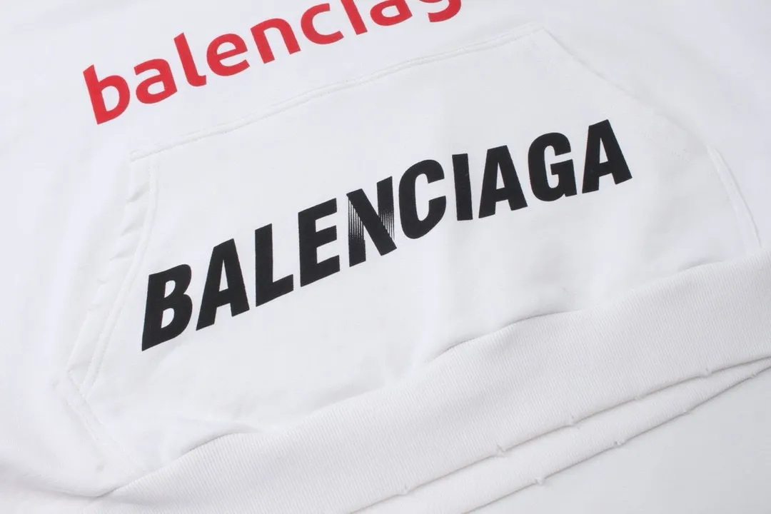 🅿️320 real photos [Top version. Official website quality] BALENCI*GA/Paris BALENCI*GA#2024 latest model, many classic full LOGO racing suits printed ready-to-wear worn hooded sweatshirts and brick cabinets synchronized. Genuine products are developed and developed in the first time. Welcome to compare! The fabric is made of Paris ZP custom-woven and dyed cotton sweatshirt. The weight is 450 grams. The cloth surface is clean. The cloth pattern is clear. It is soft and comfortable. It has good color fastness and is not easy to change color. The threads are woven and dyed with no color difference. The printing is done by computer direct printing, with a three-dimensional effect. The garments are distressed and worn, with ultra-high craftsmanship. The version adopts the OS loose shoulder style. Same style for men and women. Coding: BL238009 Color: white, dark blue gray Size: XS S M L