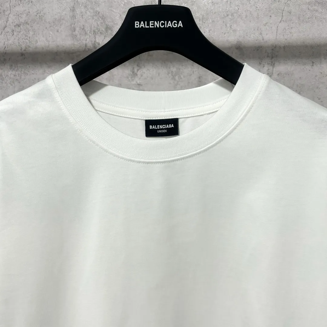 🅿️160 9105# Real shot top version [[BALENCIA*GA] official website quality Paris new classic letter back panel printed short-sleeved T-shirt OS version loose dropped shoulders Unisex fabric: 260g 100% cotton double yarn Process: back panel printing Garment wash Shape solid color Color: black white Size: XS S M L